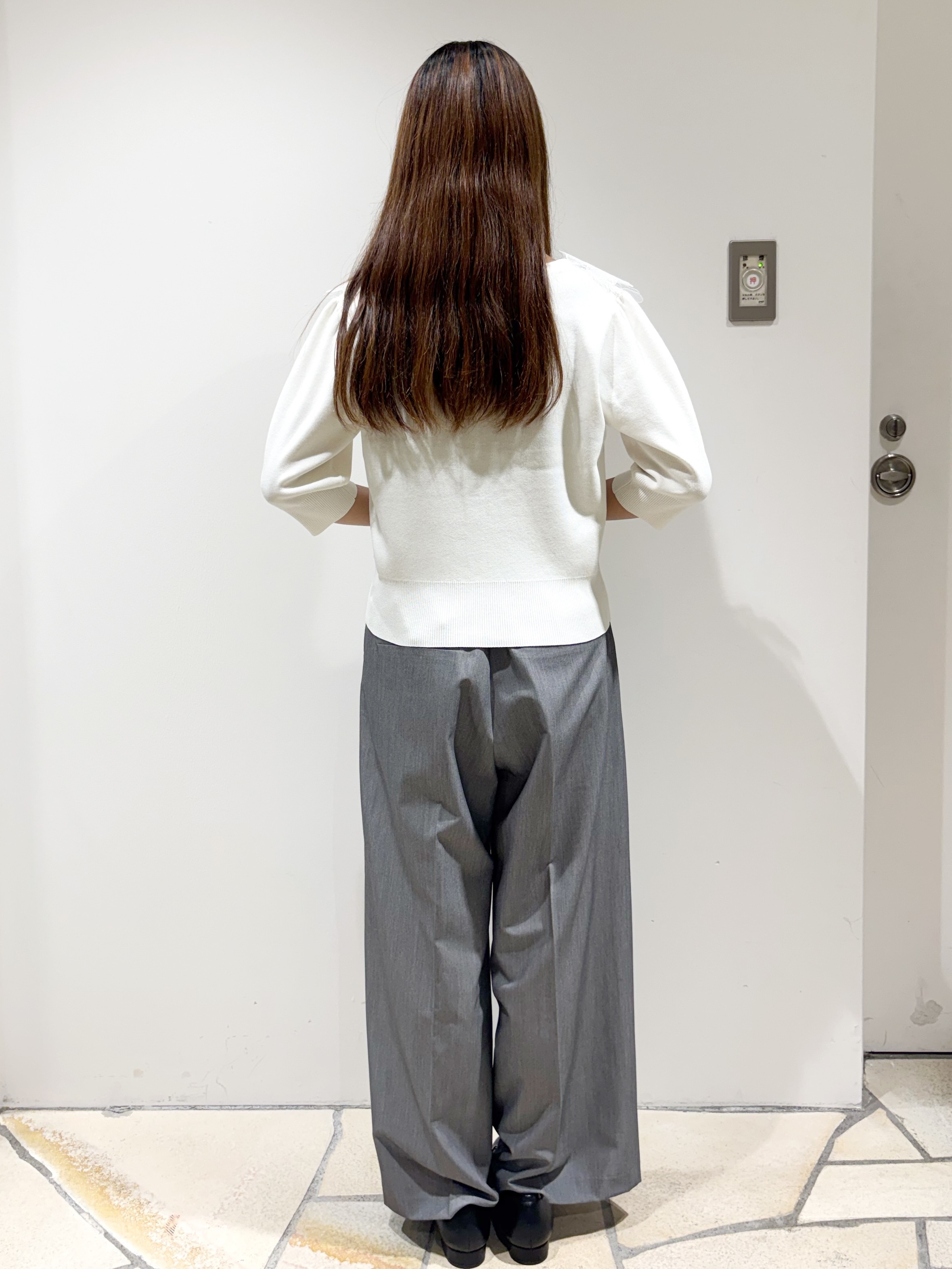 みあたんさんの「index｜【UVケア】エンブロイダリーレースVネックカーディガン《洗濯機OK》」を使ったコーディネート