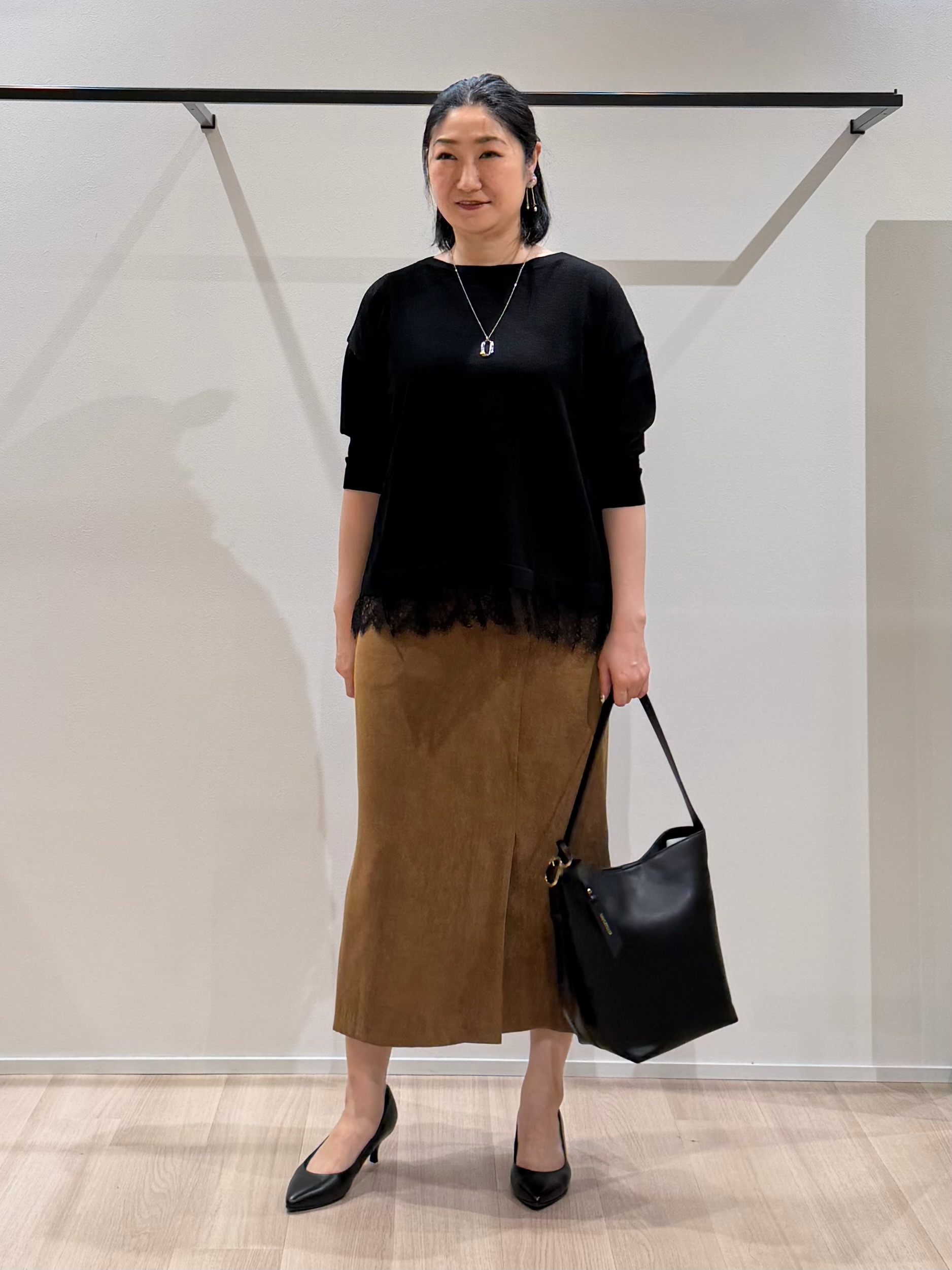 TOMOMIさんの「UNTITLED｜レースドッキングニットプルオーバー」を使ったコーディネート
