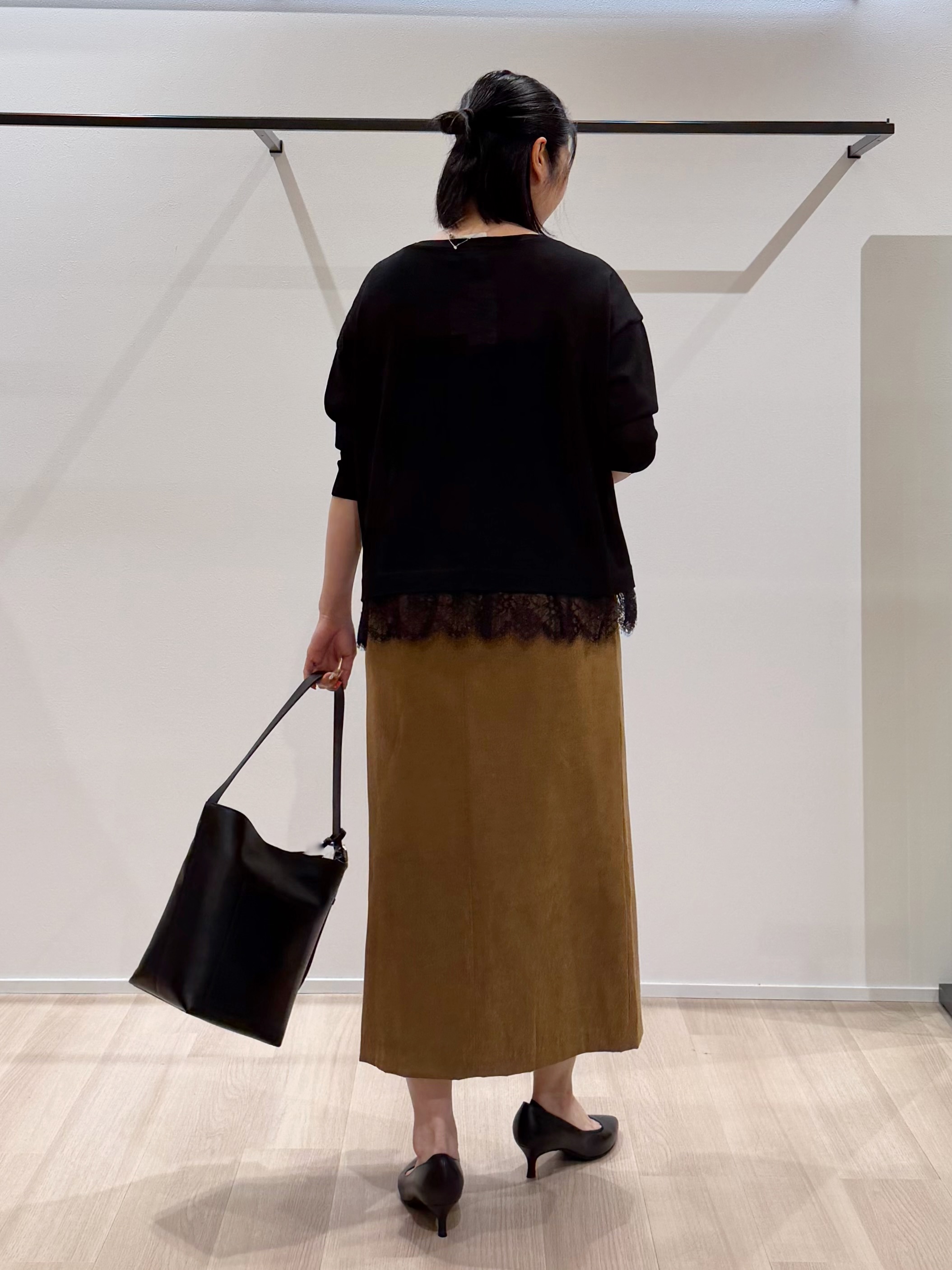 TOMOMIさんの「UNTITLED｜レースドッキングニットプルオーバー」を使ったコーディネート