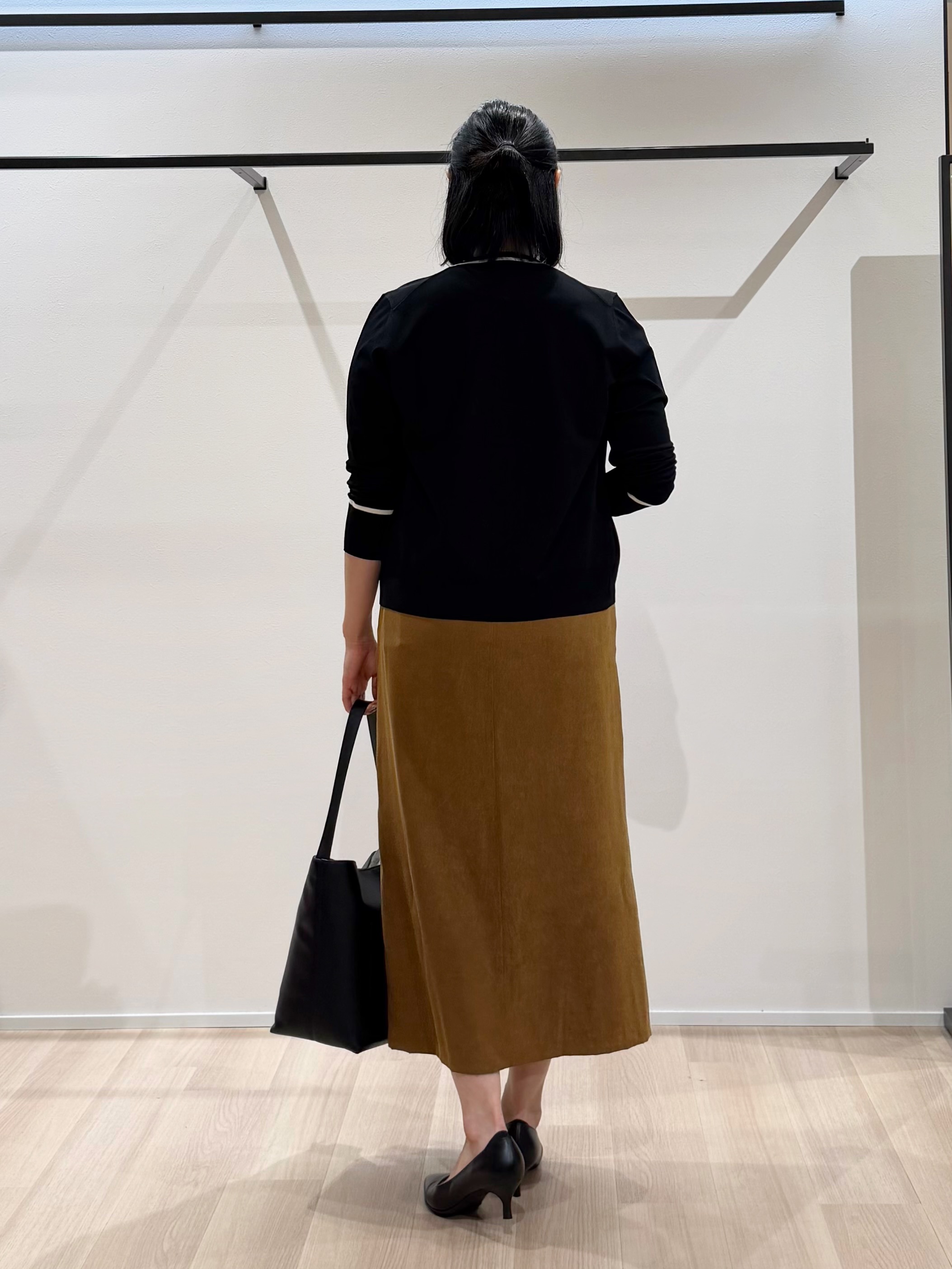 TOMOMIさんの「UNTITLED｜【アンサンブル可能/秋羽織り】コンパクトニットカーディガン」を使ったコーディネート