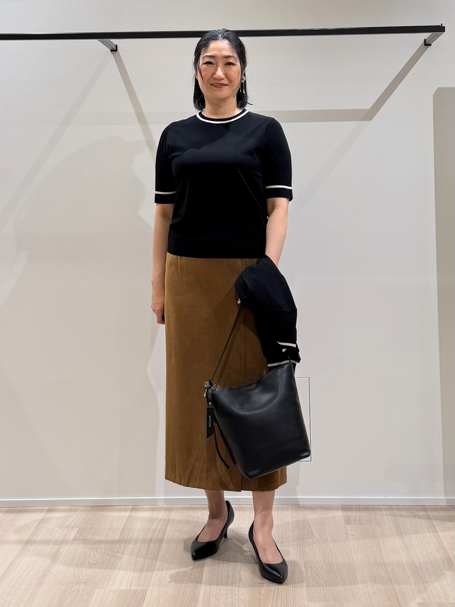 TOMOMIさんの「UNTITLED｜【アンサンブル可能/秋羽織り】コンパクトニットカーディガン」を使ったコーディネート