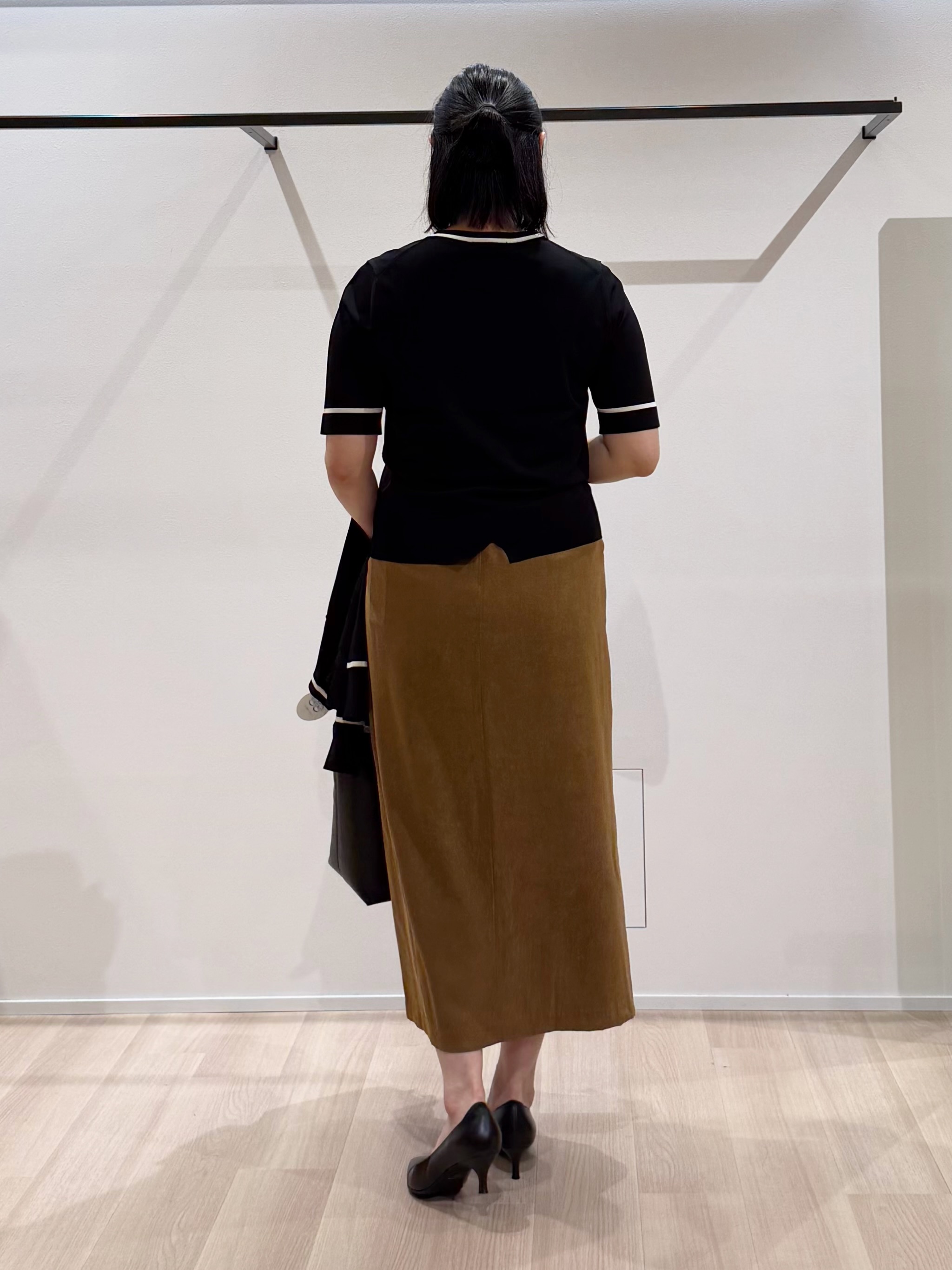 TOMOMIさんの「UNTITLED｜【アンサンブル可能/秋羽織り】コンパクトニットカーディガン」を使ったコーディネート
