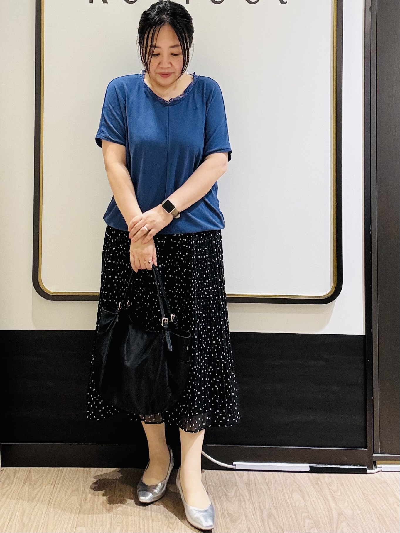 かまちゃんさんの「Reflect｜【セットアップ／手洗い可】ドット柄プリーツフレアスカート」を使ったコーディネート