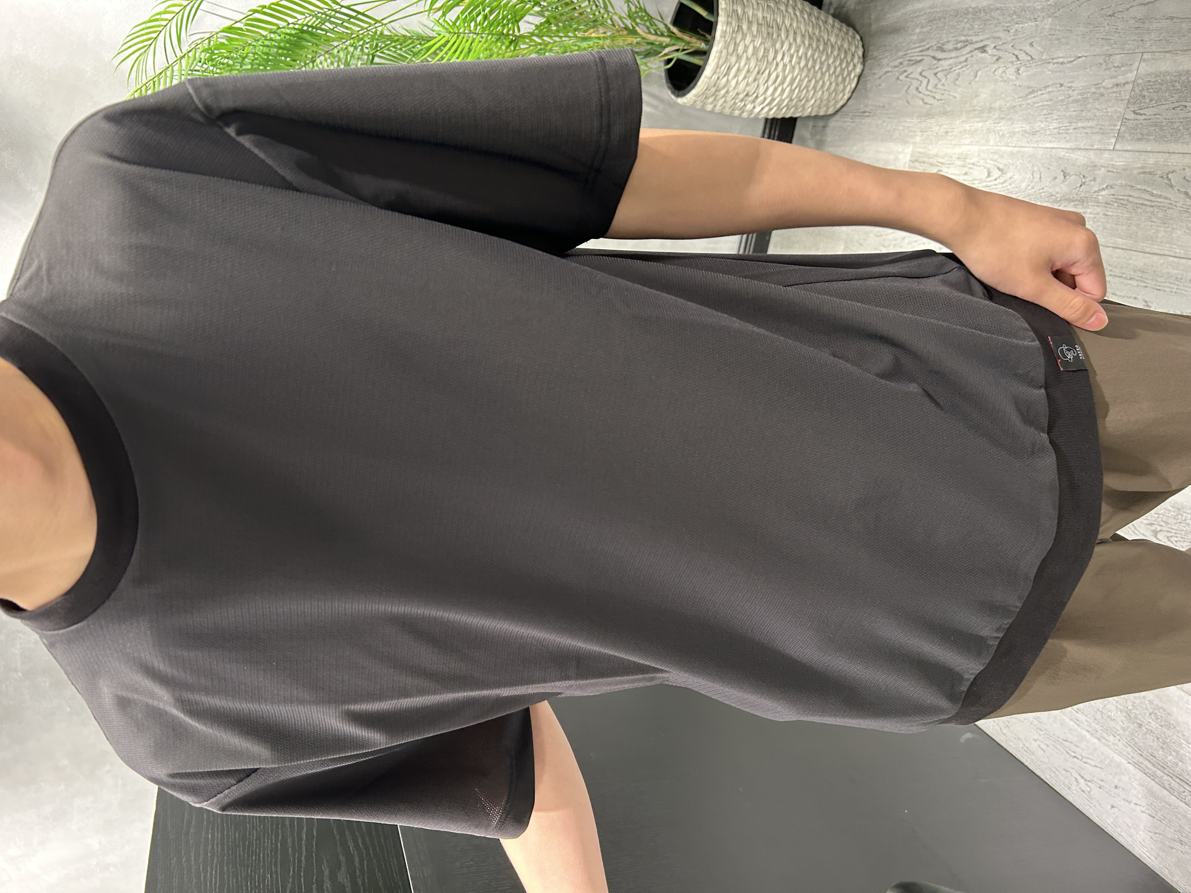ruiさんの「TAKEO KIKUCHI｜【通気性】AIR TOOL LIGHT Ｔシャツ」を使ったコーディネート