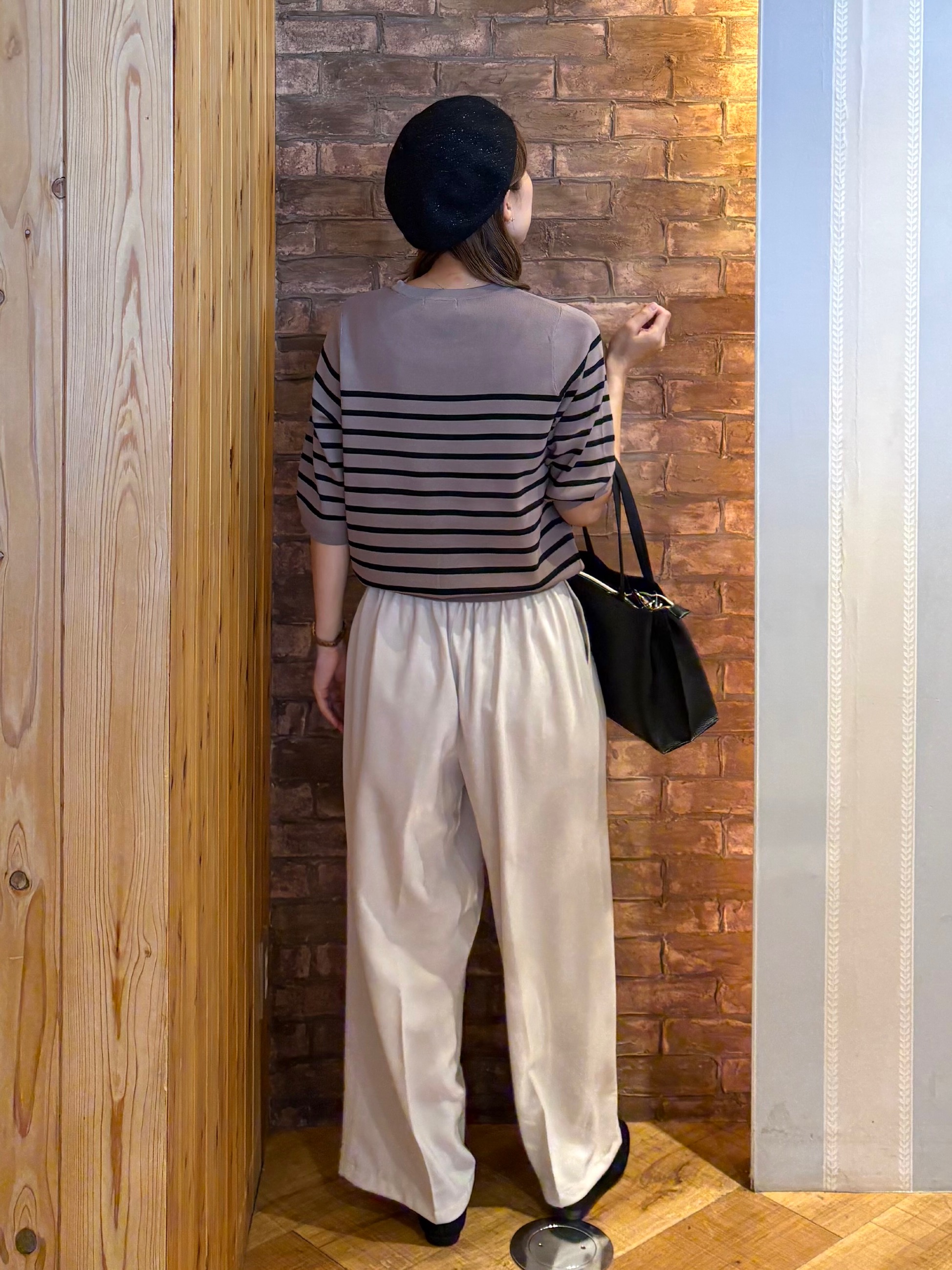 mieさんの「SHOO･LA･RUE｜【ガンガン洗える/ひんやり/UV/毛玉になりにくい】二の腕見せない 5分袖ニット」を使ったコーディネート