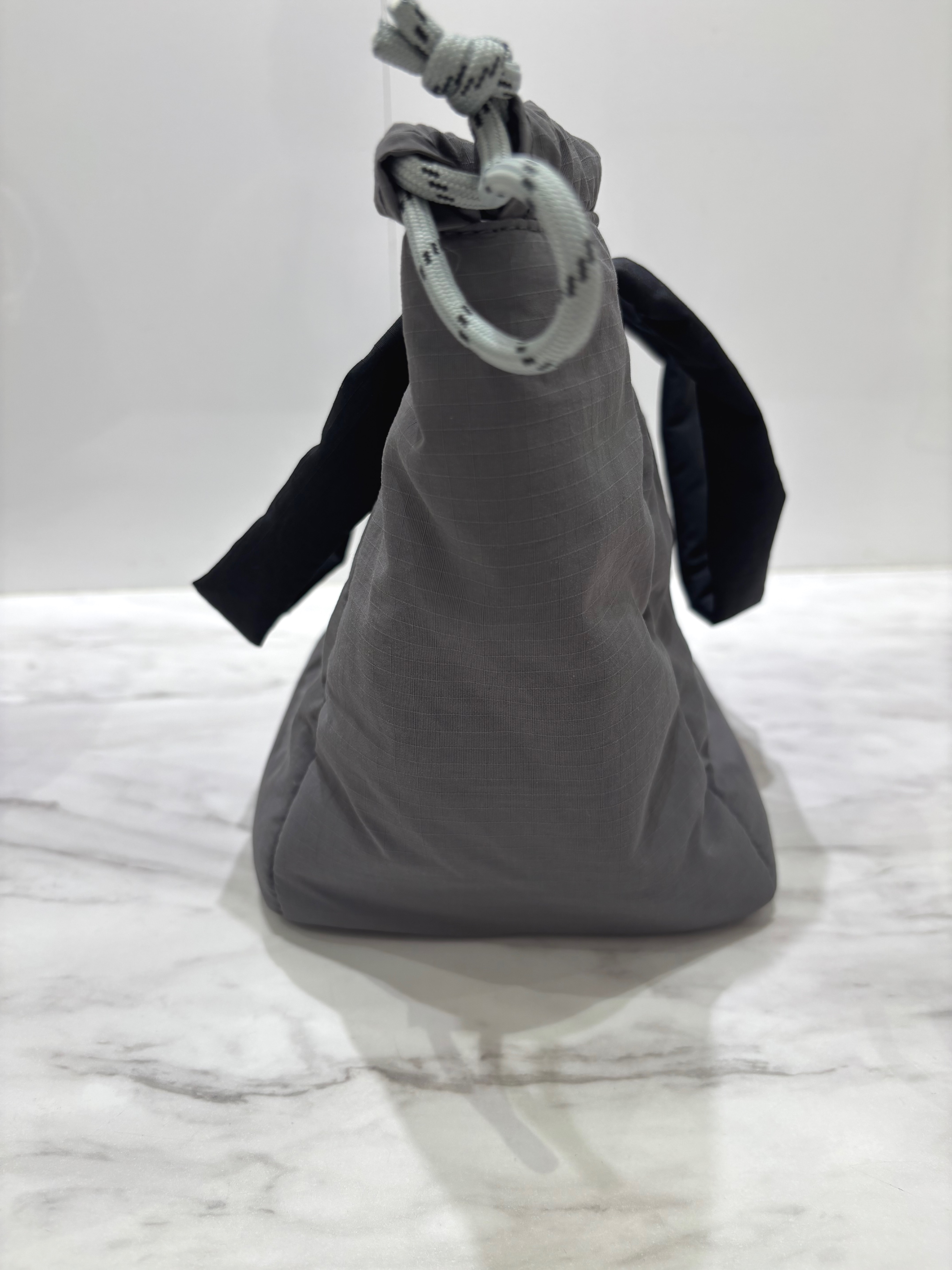 KaNaさんの「212 KITCHEN STORE｜ロープ巾着ランチバッグ KH ＜212Kオリジナル＞」を使ったコーディネート