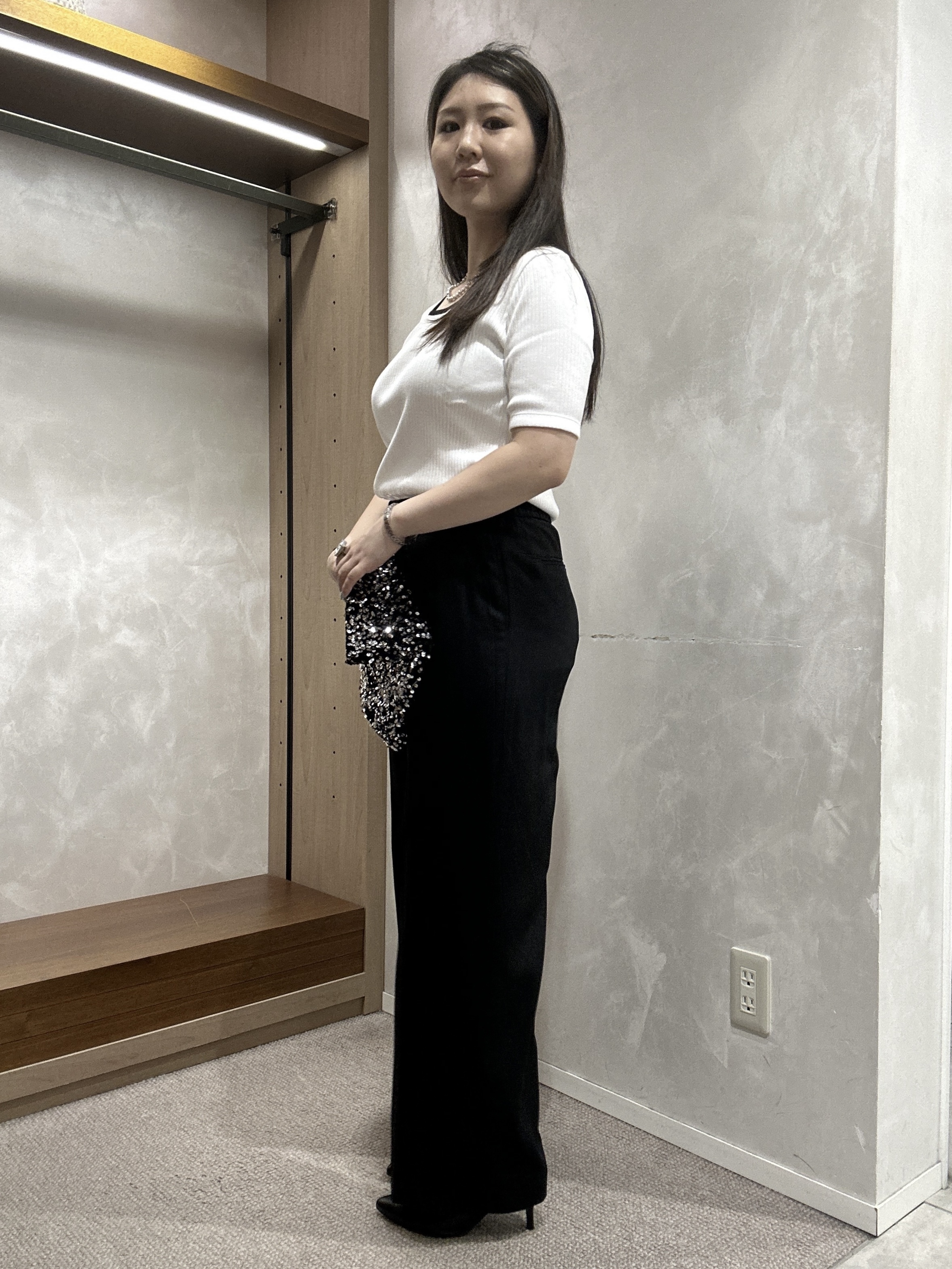YURIさんの「UNTITLED｜スパンコールフラットトート」を使ったコーディネート