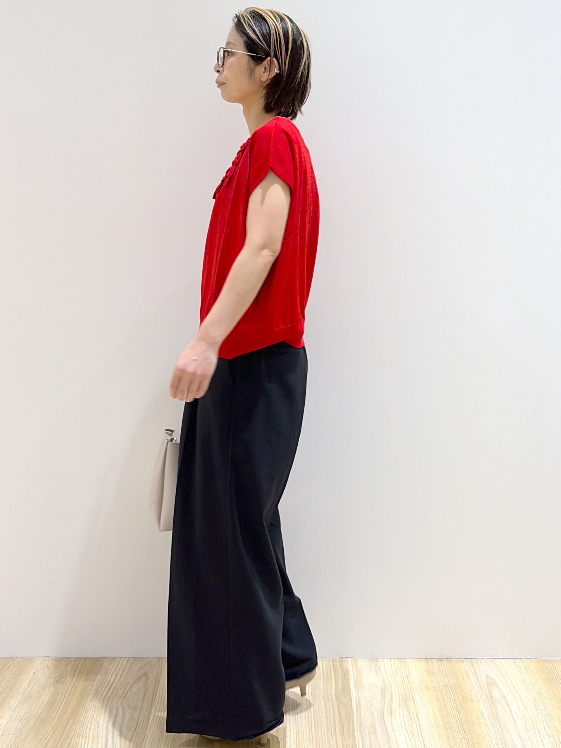 えりさんの「OPAQUE.CLIP｜【接触冷感／UV】フリルフレンチスリーブニット《洗濯機OK》」を使ったコーディネート