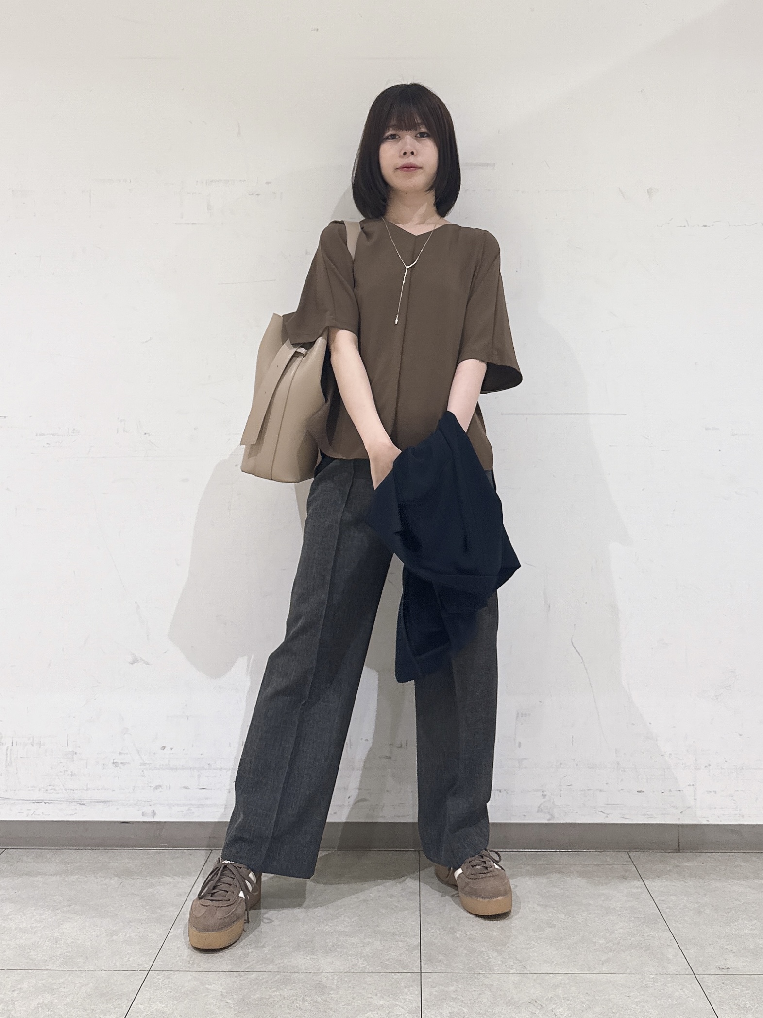 rinaさんの「INDIVI｜【UVケア／接触冷感】リネン風チェックストレートパンツ」を使ったコーディネート