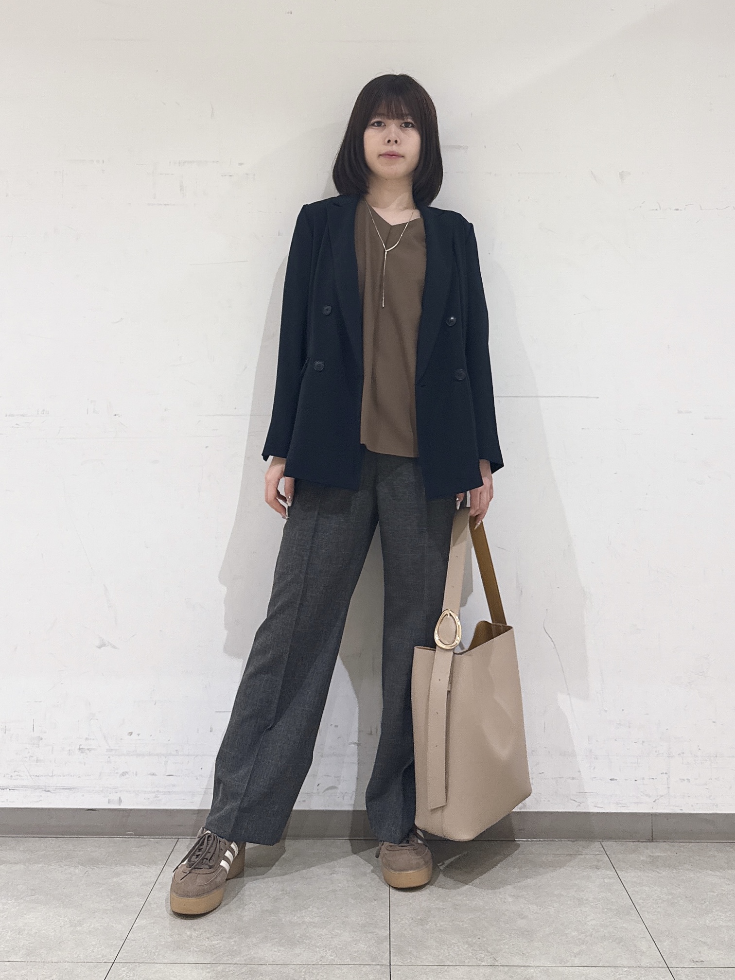 rinaさんの「INDIVI｜【UVケア／接触冷感】リネン風チェックストレートパンツ」を使ったコーディネート
