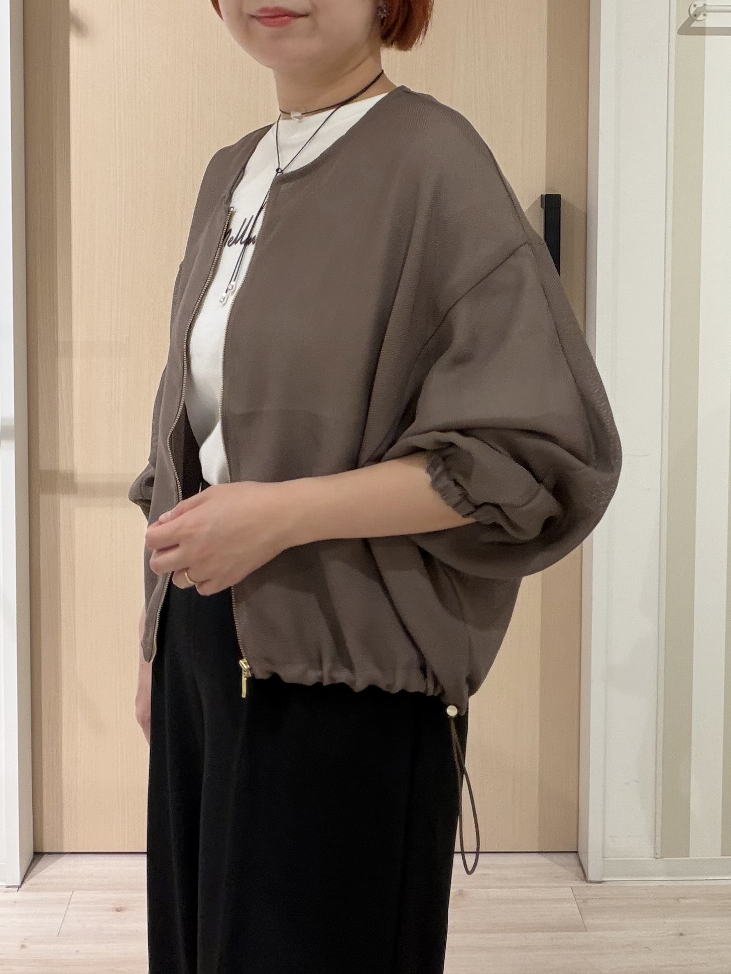 ひらしーさんの「SHOO･LA･RUE｜【通気性〇/セットアップ可/洗濯機可】メッシュドルマン ジップブルゾン」を使ったコーディネート