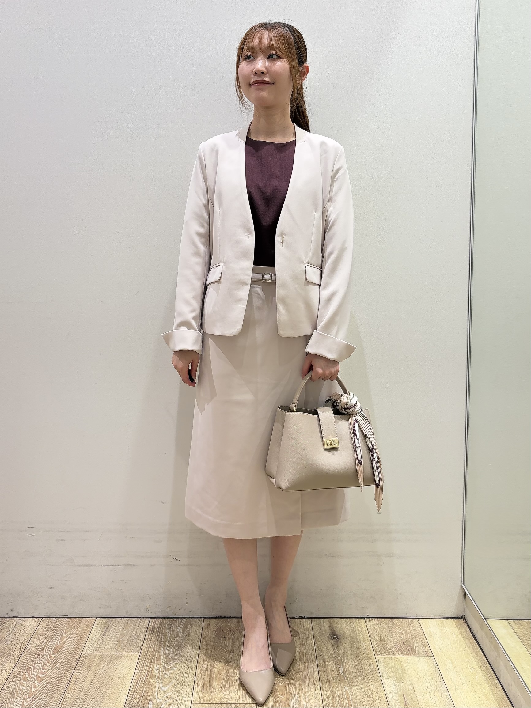 MOMOさんの「index｜【接触冷感／吸水速乾】タックパフスリーブブラウス《防シワ／洗濯機OK／XS～3L／8col》」を使ったコーディネート