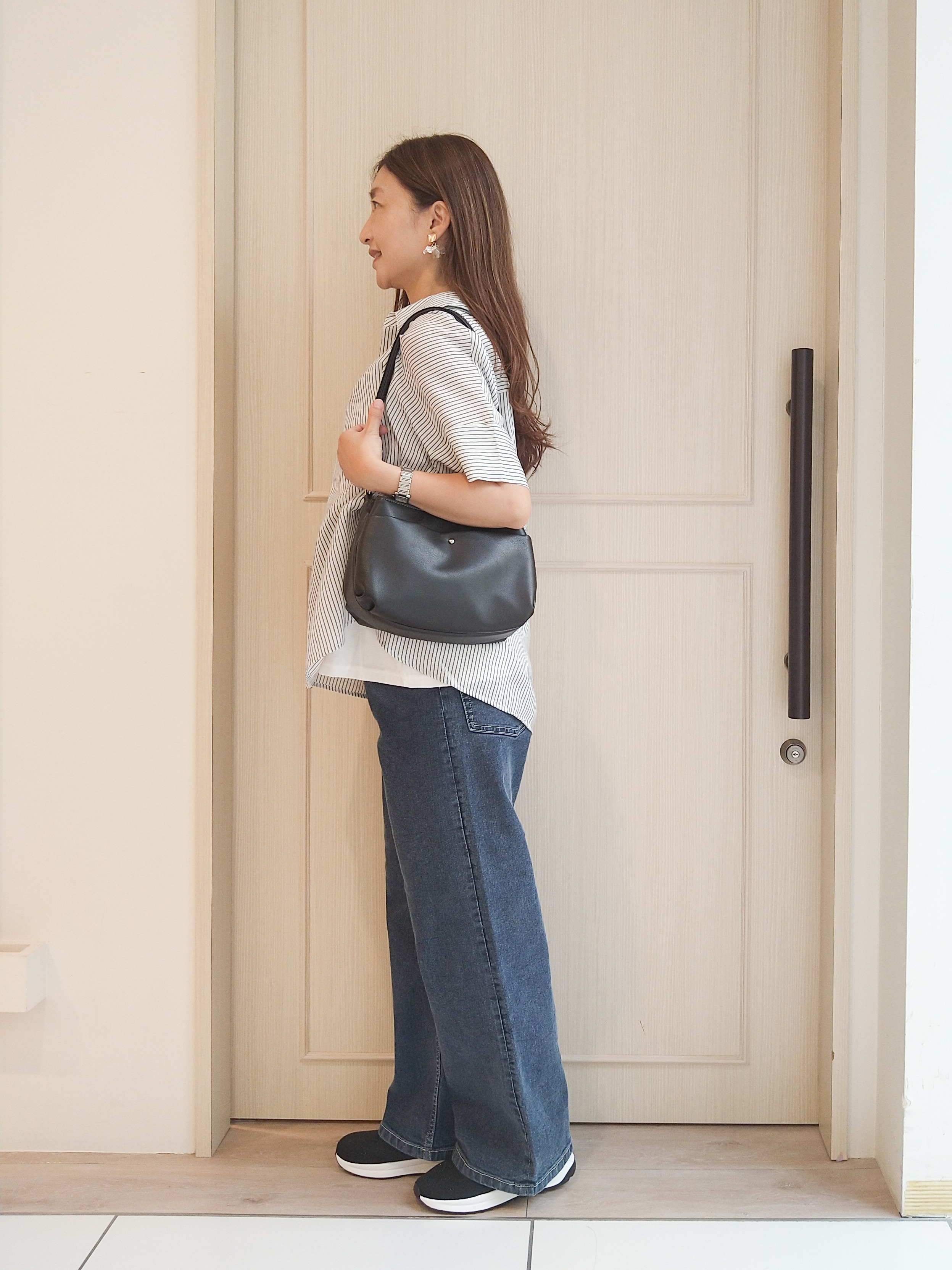 mi-saさんの「SHOO･LA･RUE｜【2点セット/S-LL/洗濯機可】時短でコーデ決まる スラブスキッパーシャツ＋タンクトップ」を使ったコーディネート