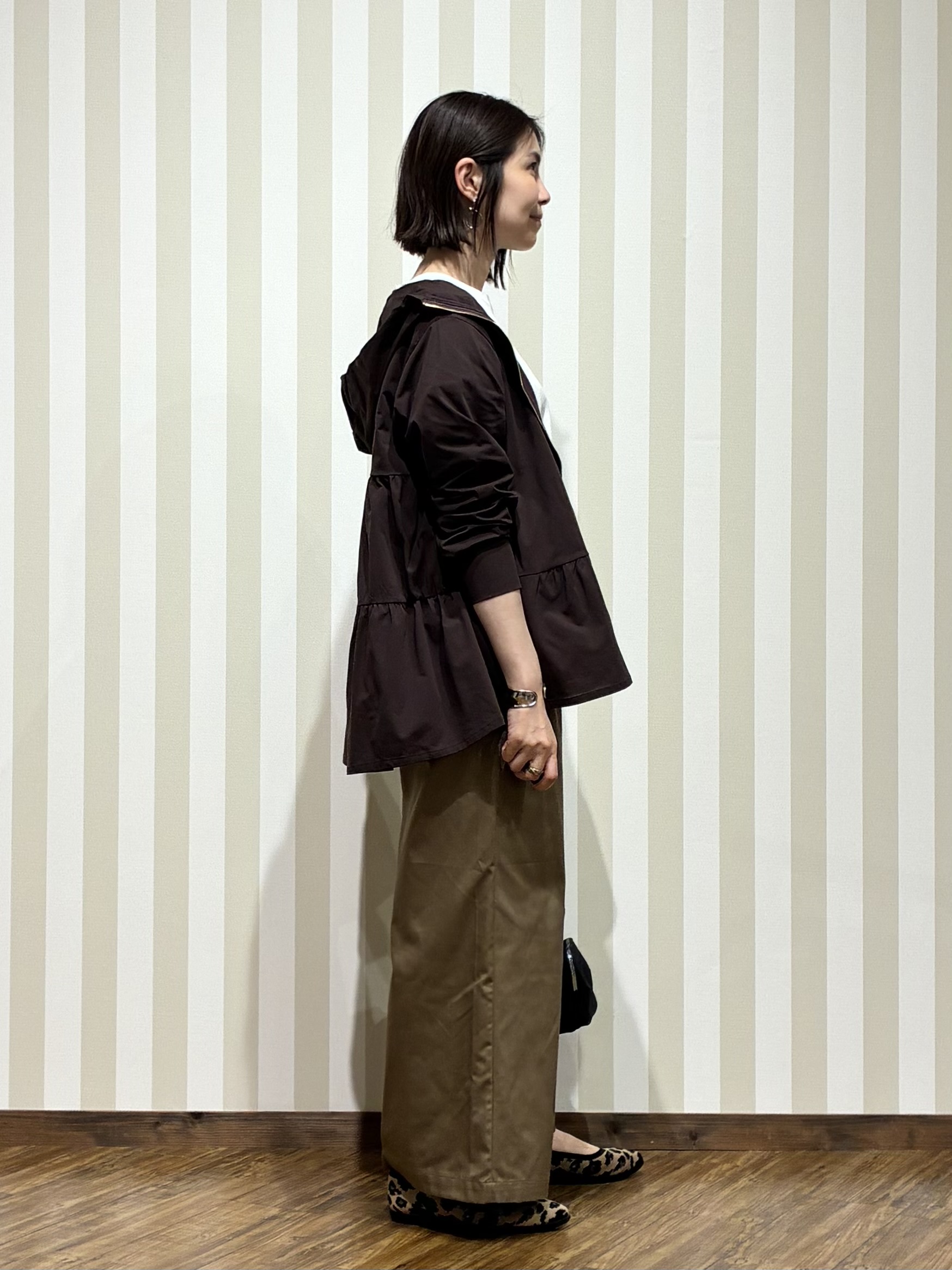 SAOさんの「SHOO･LA･RUE｜【洗濯機可/S-LL/UVカット】さりげない甘さをプラスする ティアードパーカー」を使ったコーディネート