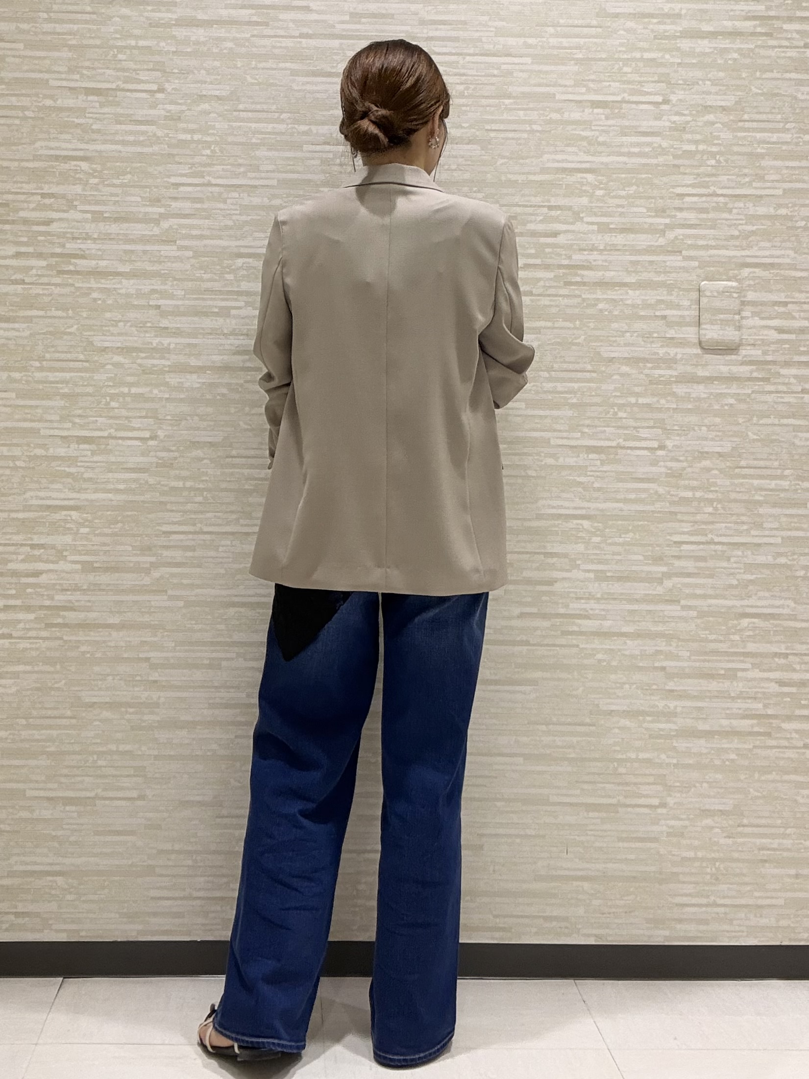 Kataさんの「UNTITLED｜【新色追加/セットアップ可】エアリー ダブルブレストジャケット」を使ったコーディネート