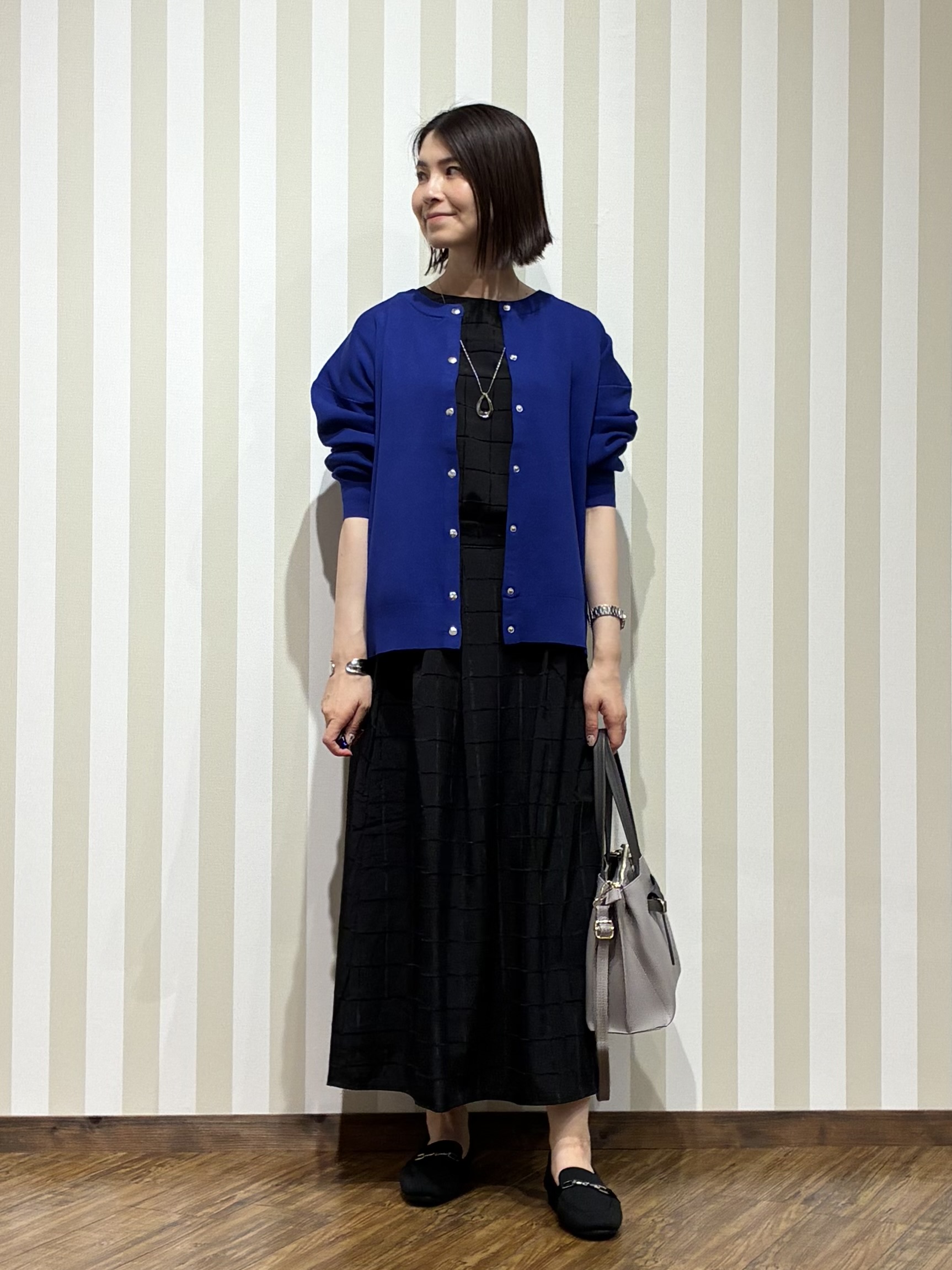 SAOさんの「SHOO･LA･RUE｜【セットアップ可/洗濯機可】軽やかに羽織れる スポンディシュニットカーディガン」を使ったコーディネート