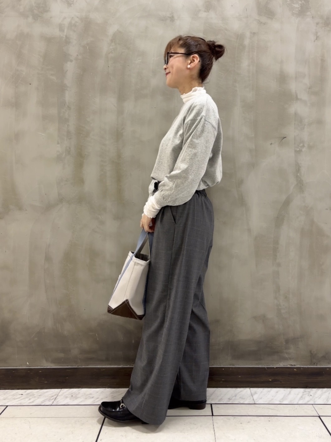 Yasucoさんの「Dessin｜バックヘンリーカットソー長袖」を使ったコーディネート