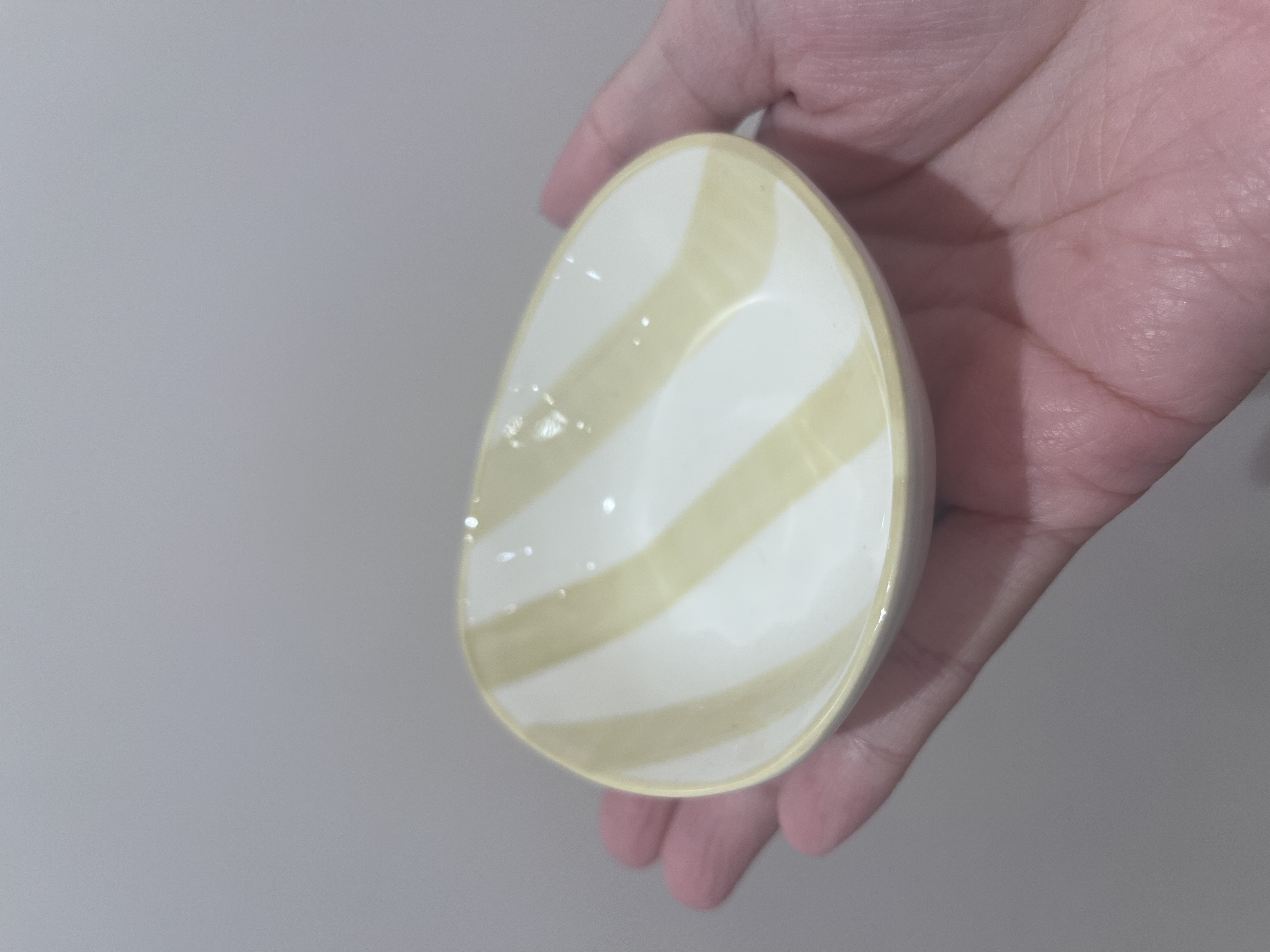 shino.さんの「212 KITCHEN STORE｜ストライプ マグ YE」を使ったコーディネート