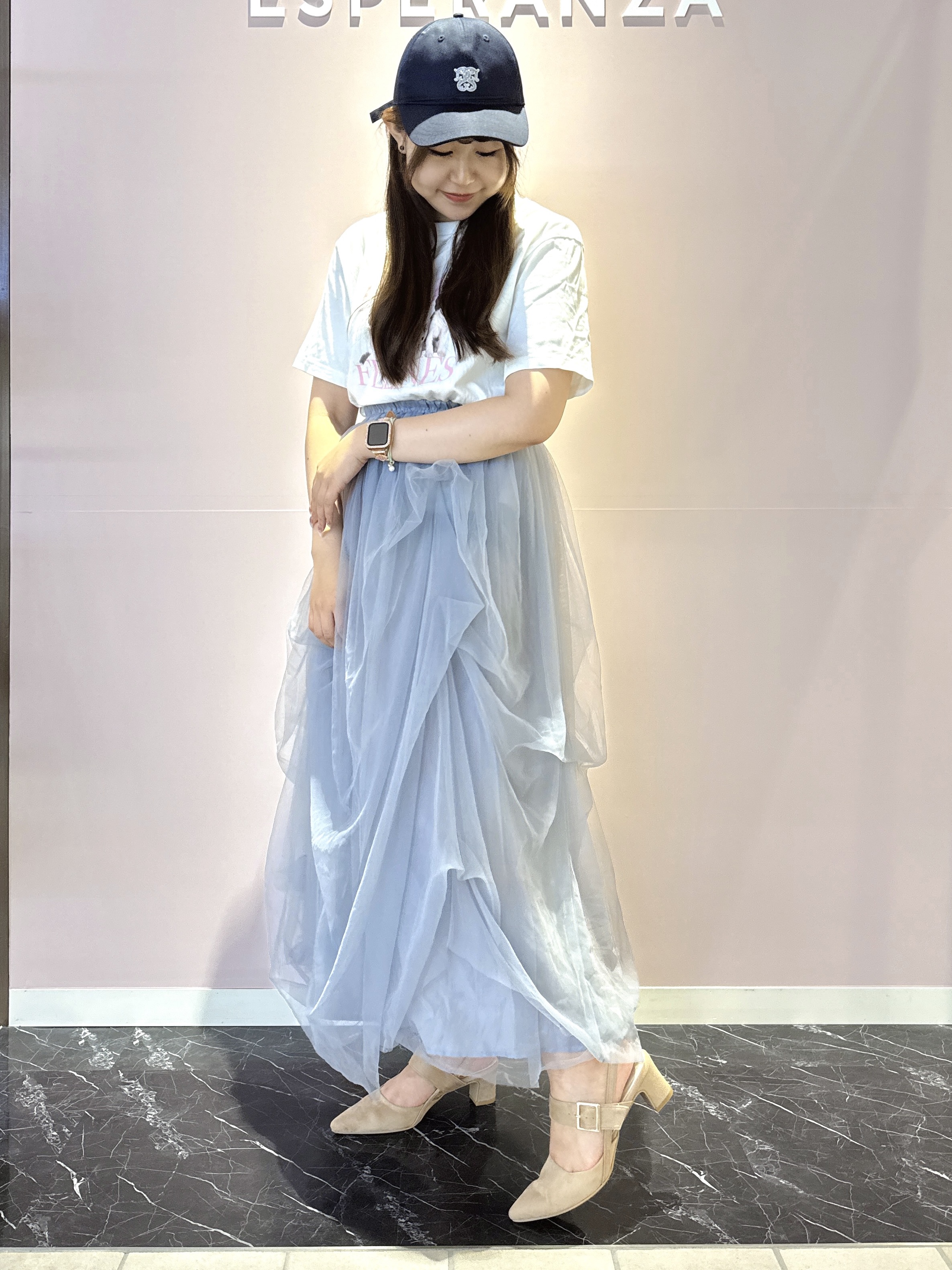 neinaさんの「ESPERANZA｜【Fur Collection】ファー付き2WAYスリングバックミュールパンプス」を使ったコーディネート