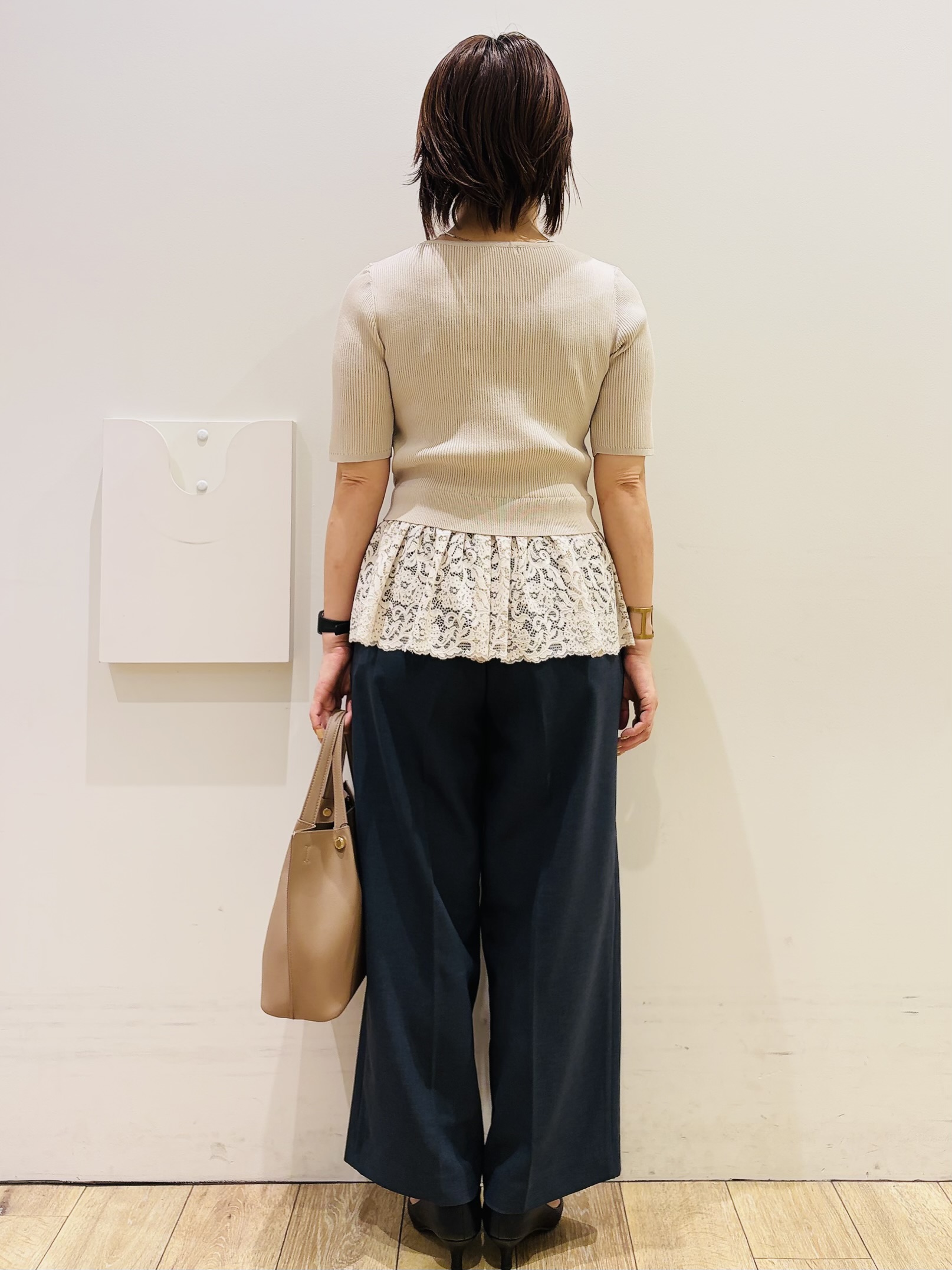 YUKOさんの「index｜【アンサンブル対応】裾レースニット《洗濯機OK》」を使ったコーディネート