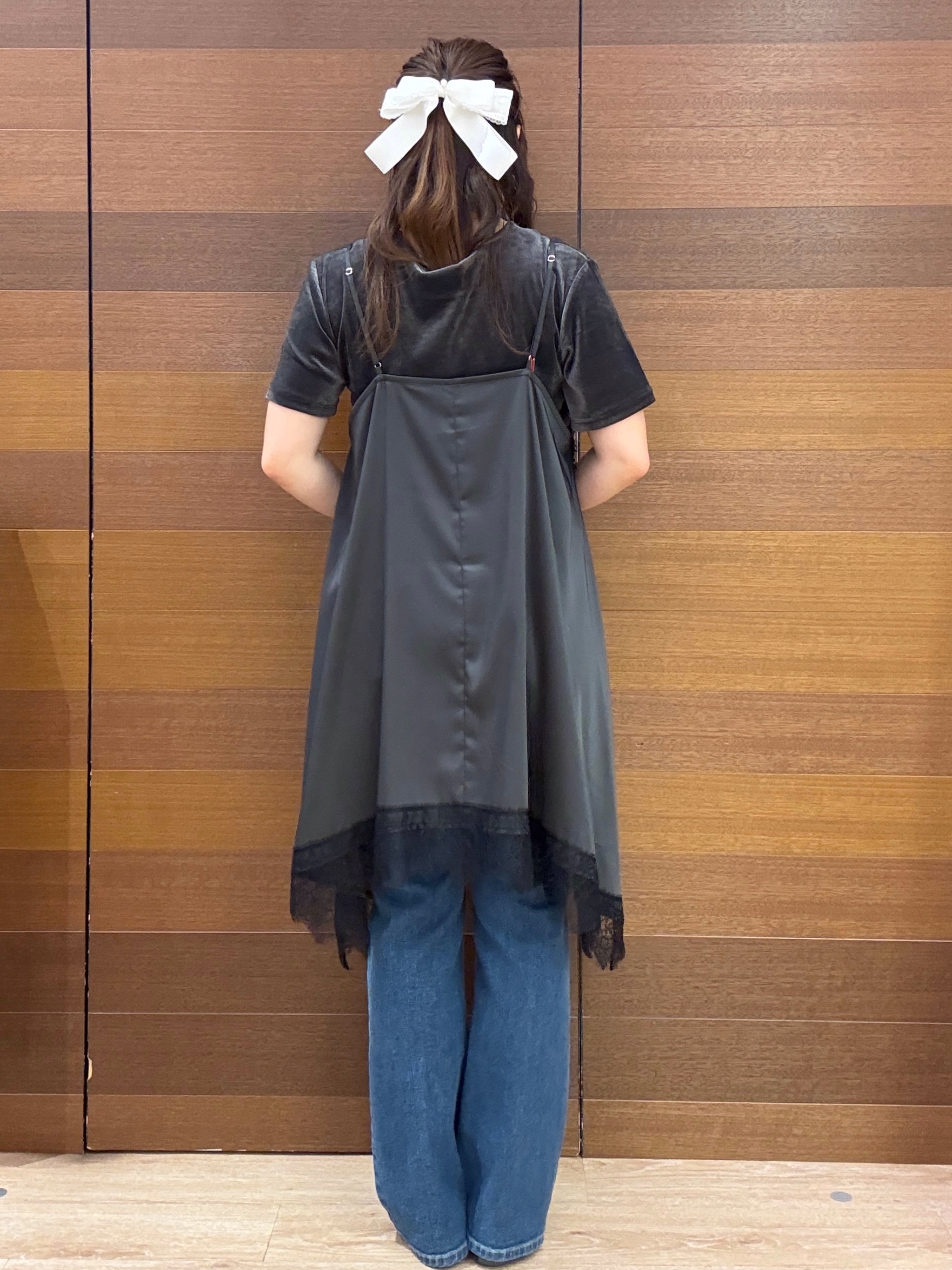 maichiさんの「OPAQUE.CLIP｜フロッキーチュールカットソー【洗濯機OK】」を使ったコーディネート