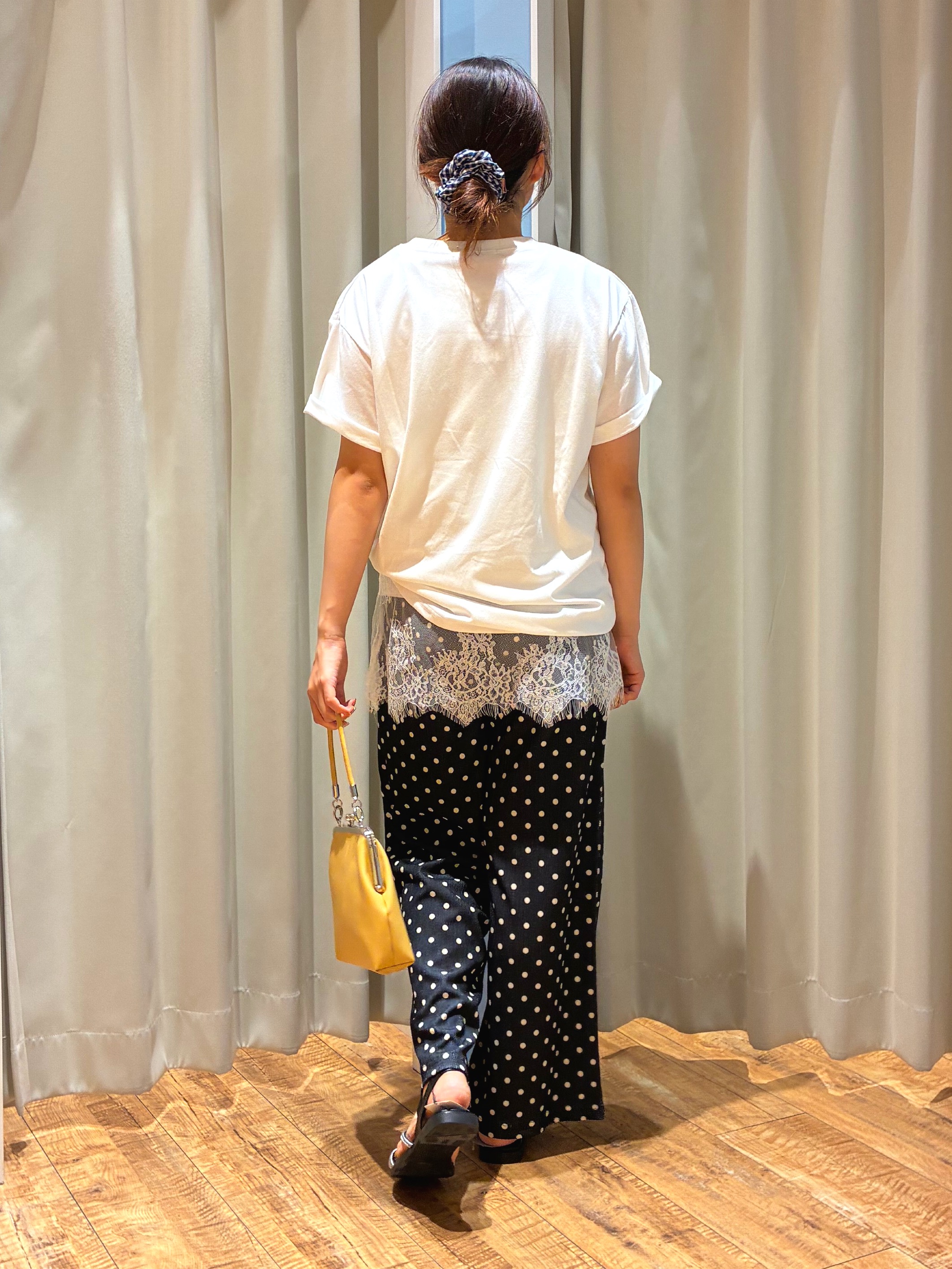 もんちゃんさんの「SHOO･LA･RUE｜【ひんやり/S-LL】選べる4柄　デイリー使いにぴったりな 大人の頼れるTシャツ」を使ったコーディネート