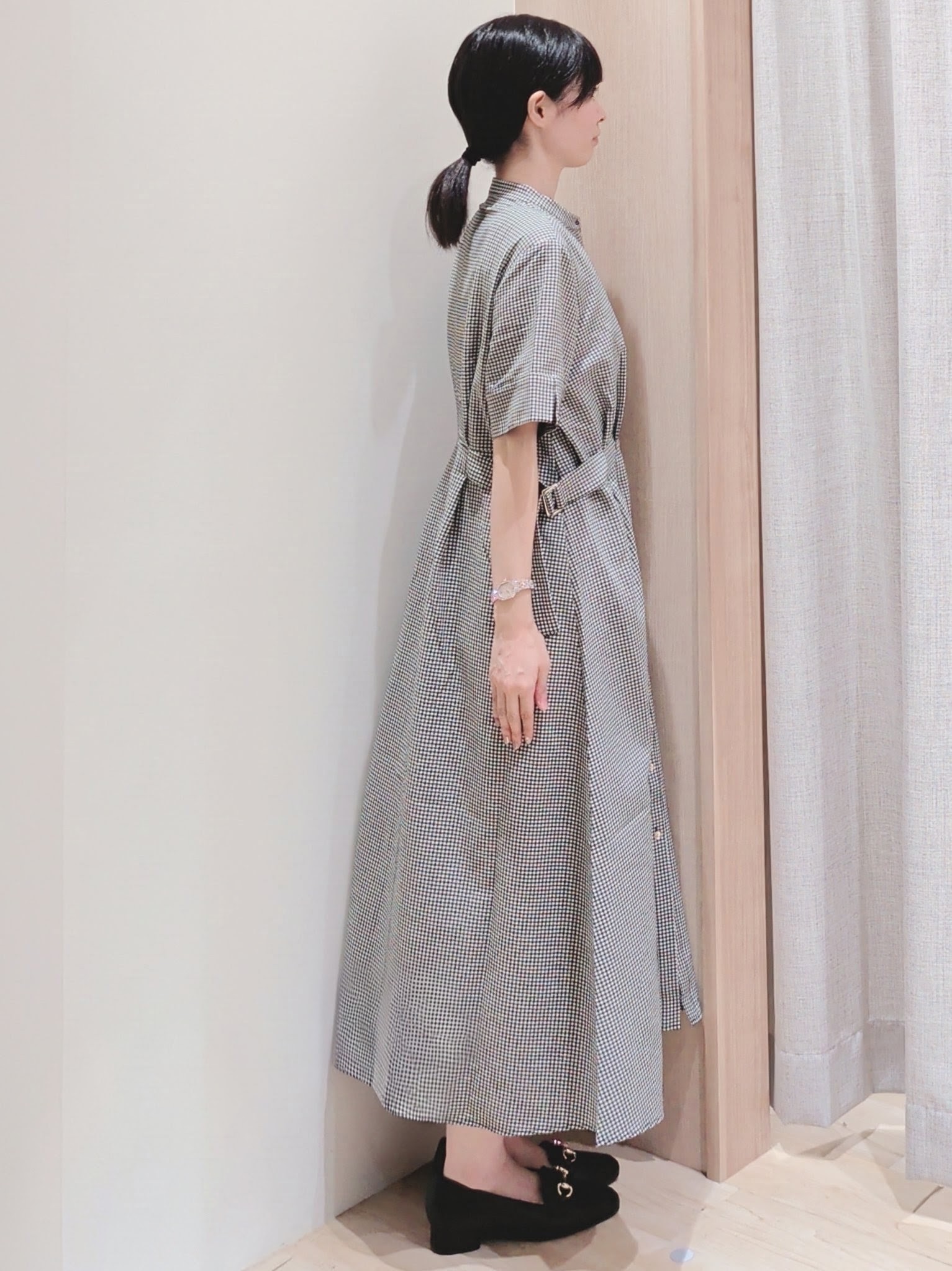 Yuiさんの「grove｜【低身長さんも選べる着丈/UV・シワになりにくいetc】涼やかさも、きちんとも叶うワンピース」を使ったコーディネート