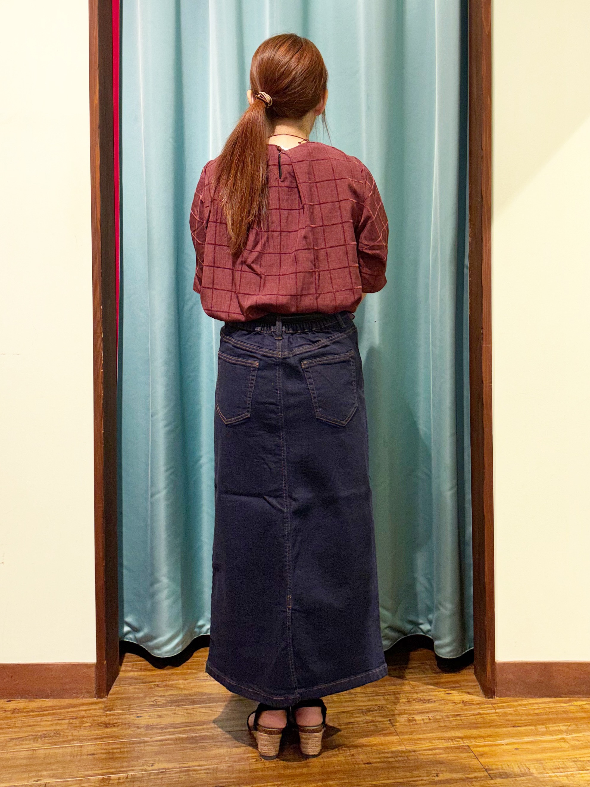 tukiさんの「SHOO･LA･RUE｜【セットアップ可/S-LL】夏でも感じられる秋気分 モールチェックタックスリーブ ブラウス」を使ったコーディネート