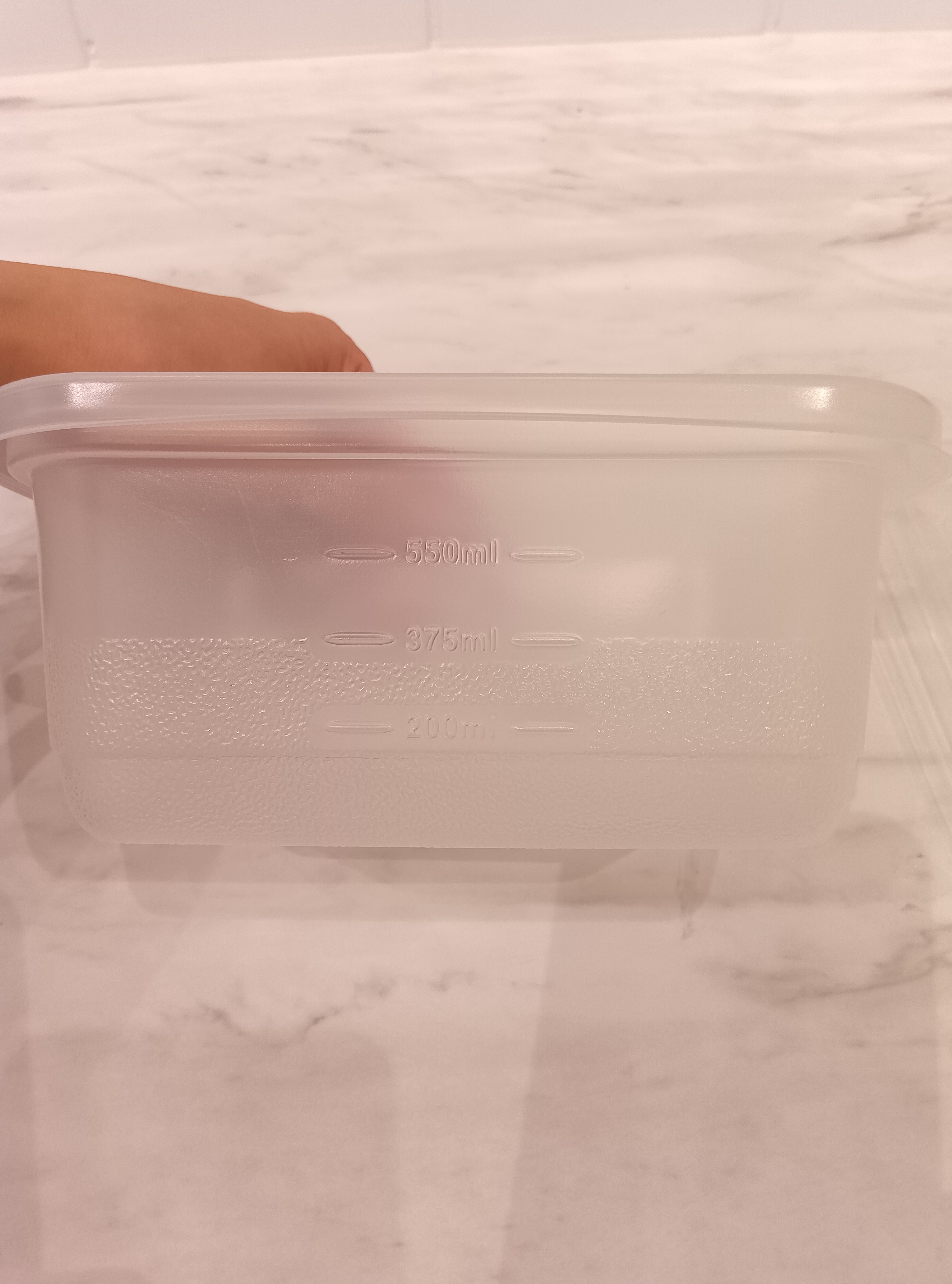 bambooさんの「212 KITCHEN STORE｜水も匂いも漏れない保存容器ギュッと密閉くん 750ml&times;3個」を使ったコーディネート