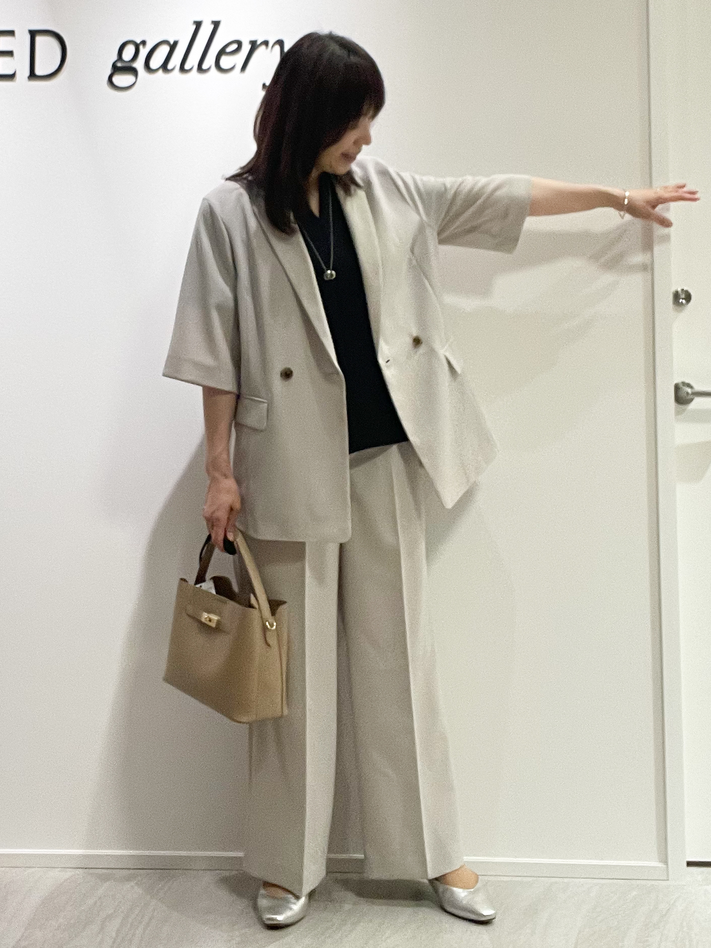 めいさんの「UNTITLED｜【秋の通勤羽織/セットアップ可/UVカット】エアリークール半袖ジャケット」を使ったコーディネート