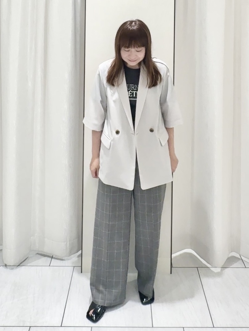 ʏᴜᴋɪᴋᴏさんの「UNTITLED｜【秋の通勤羽織/セットアップ可/UVカット】エアリークール半袖ジャケット」を使ったコーディネート