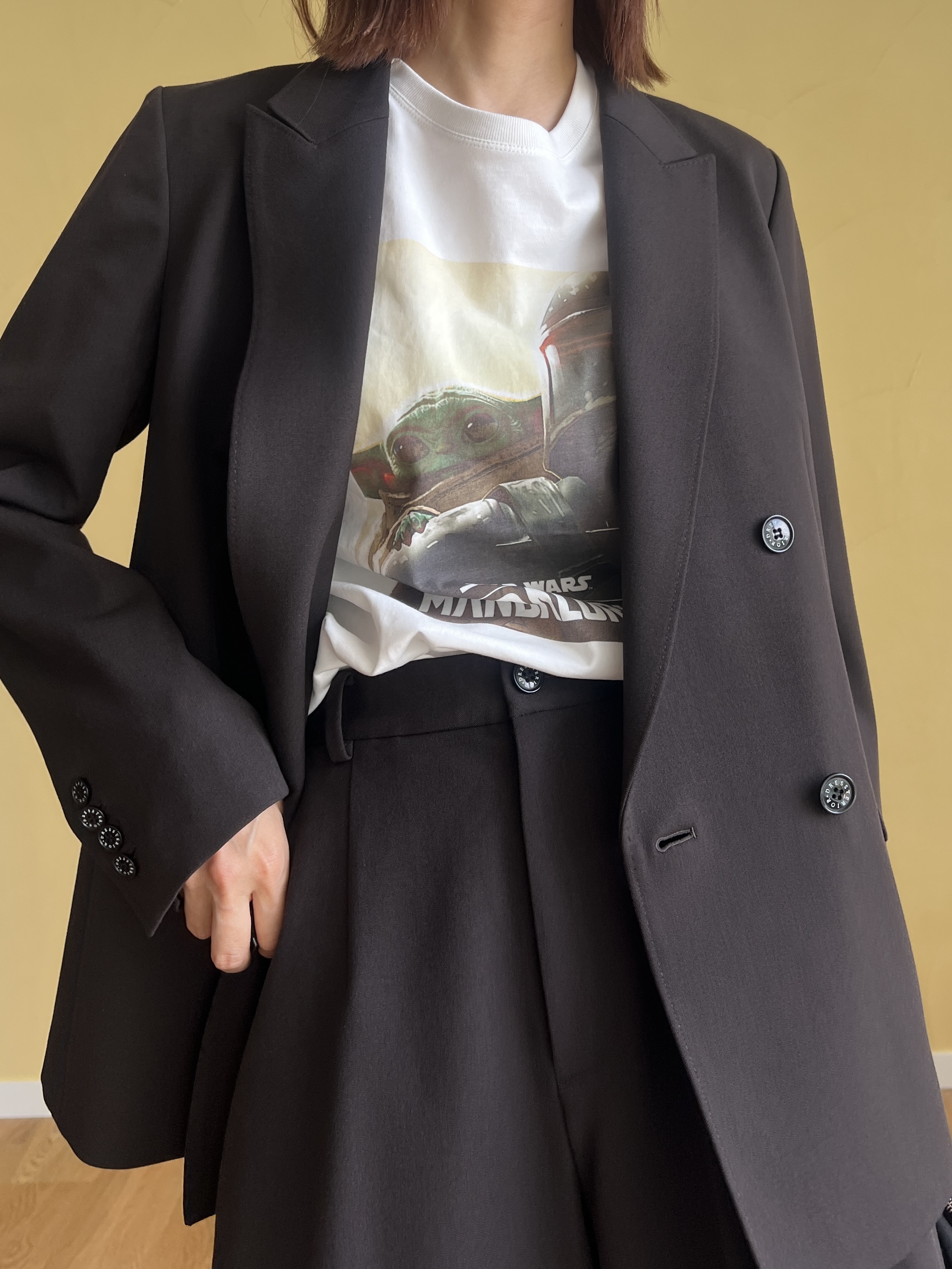 misaさんの「DRESSTERIOR｜【接触冷感】STAR WARS マンダロリアン フォトTシャツ」を使ったコーディネート