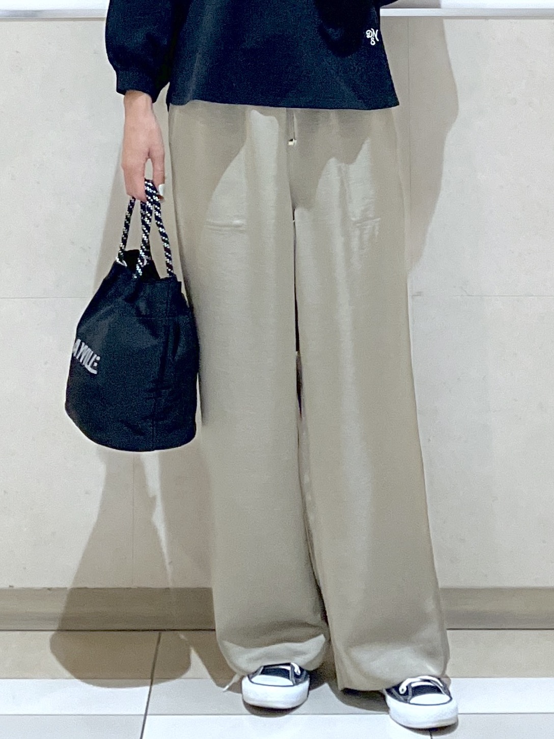 eriko さんの「Dessin｜バックヘンリーカットソー長袖」を使ったコーディネート