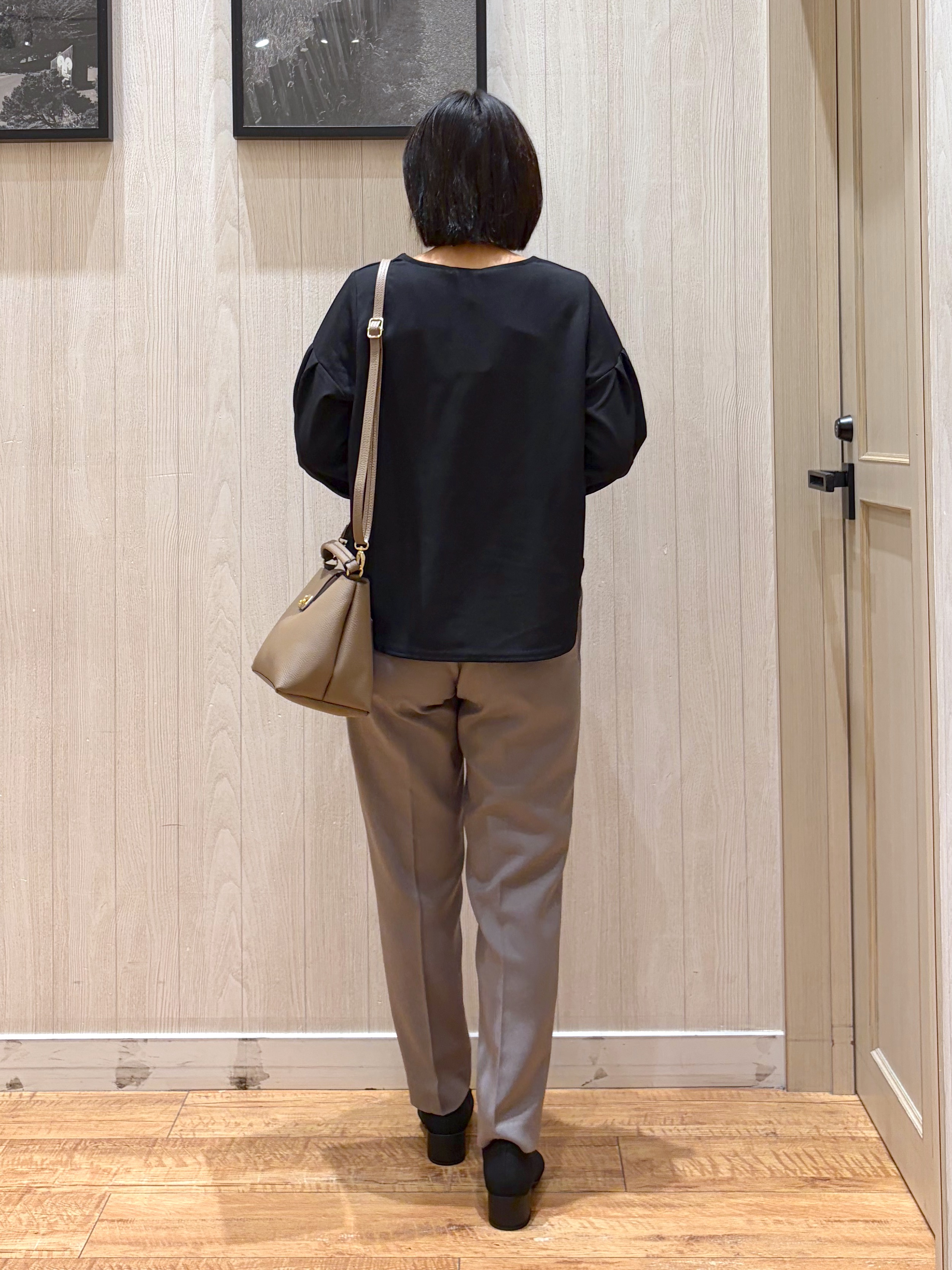shirayuuuさんの「SHOO･LA･RUE｜【着丈選べる/2点セット】ネックレス付き やわらか8分袖ブラウス」を使ったコーディネート