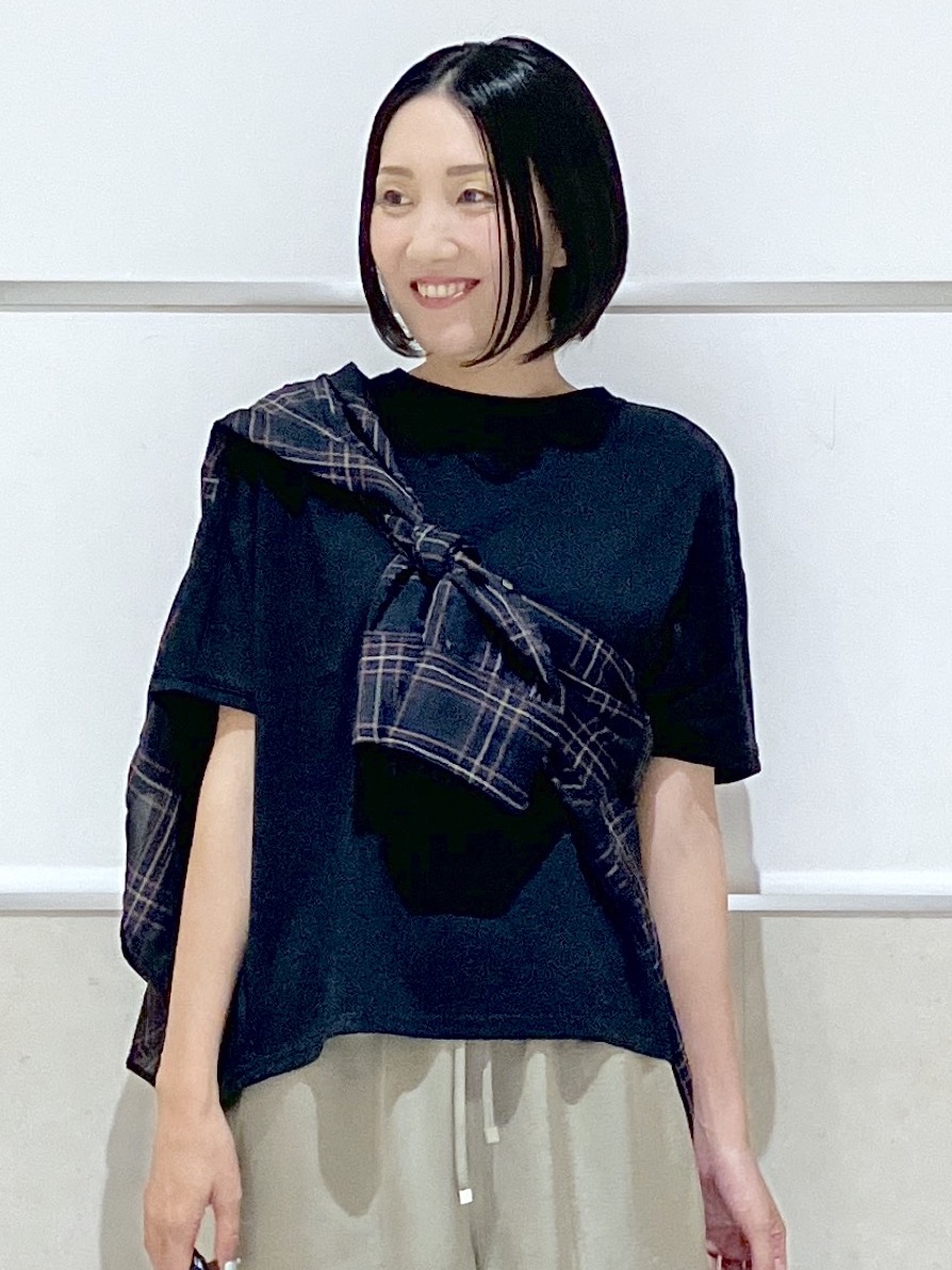 eriko さんの「Dessin｜【汗シミ防止/UVカット】ドルマンスリーブ プルオーバー」を使ったコーディネート