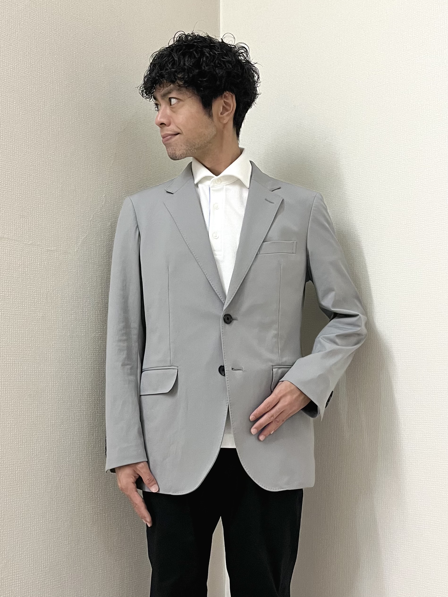 URAさんの「TAKEO KIKUCHI｜【360&deg;ストレッチ／軽量】None Of Stress ライト ジャケット（セットアップ対応）」を使ったコーディネート