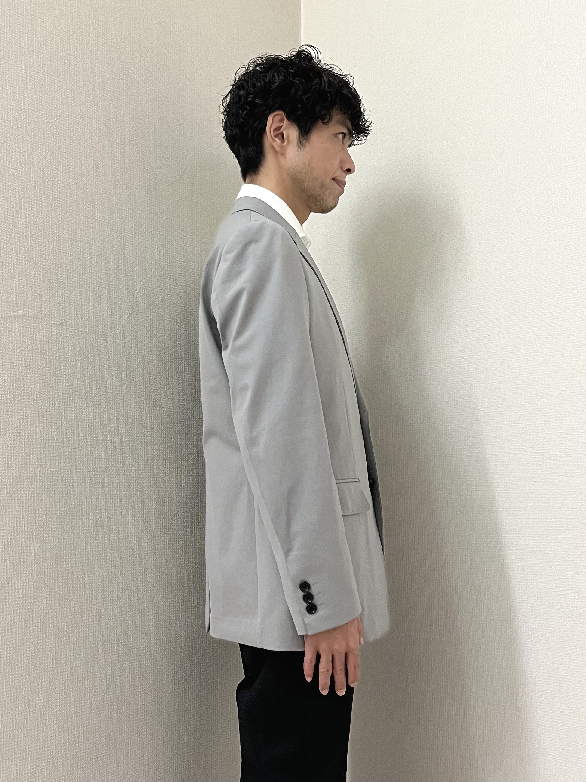 URAさんの「TAKEO KIKUCHI｜【360&deg;ストレッチ／軽量】None Of Stress ライト ジャケット（セットアップ対応）」を使ったコーディネート