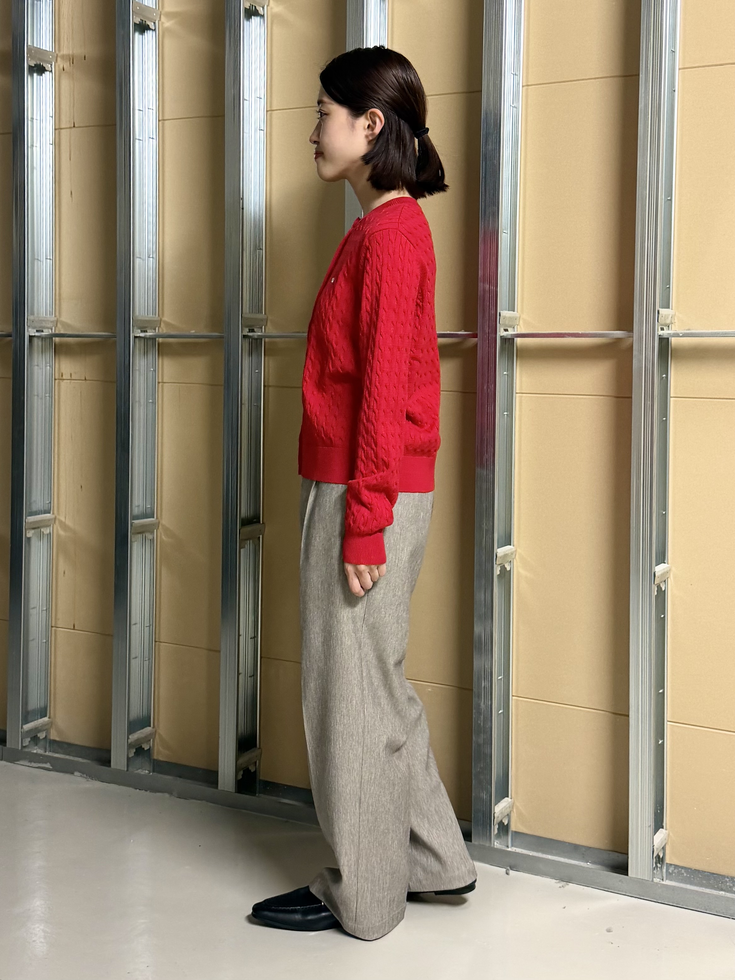 sahoさんの「THE SHOP TK｜POLO BCS/ケーブルクルーカーディガン」を使ったコーディネート