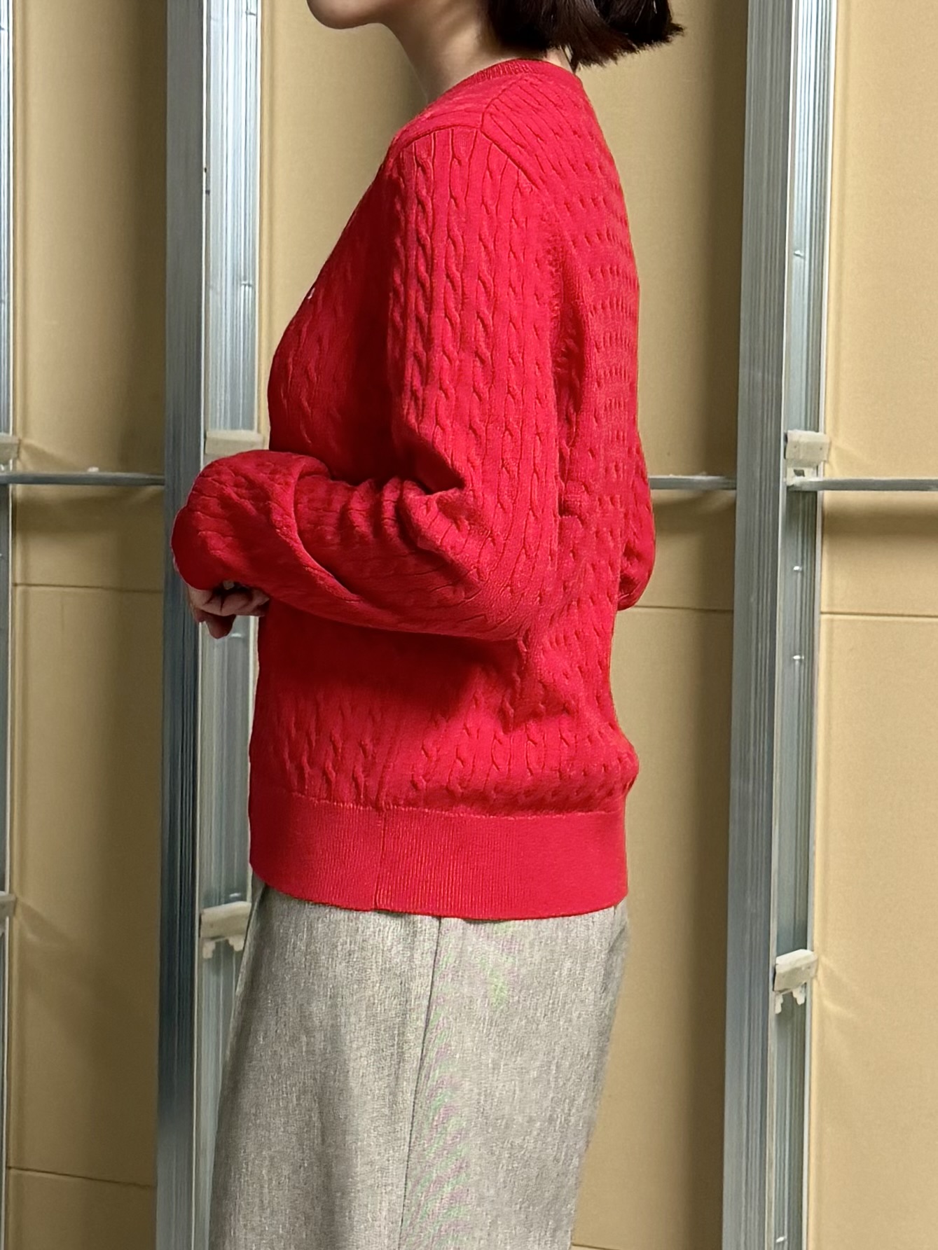 sahoさんの「THE SHOP TK｜POLO BCS/ケーブルクルーカーディガン」を使ったコーディネート