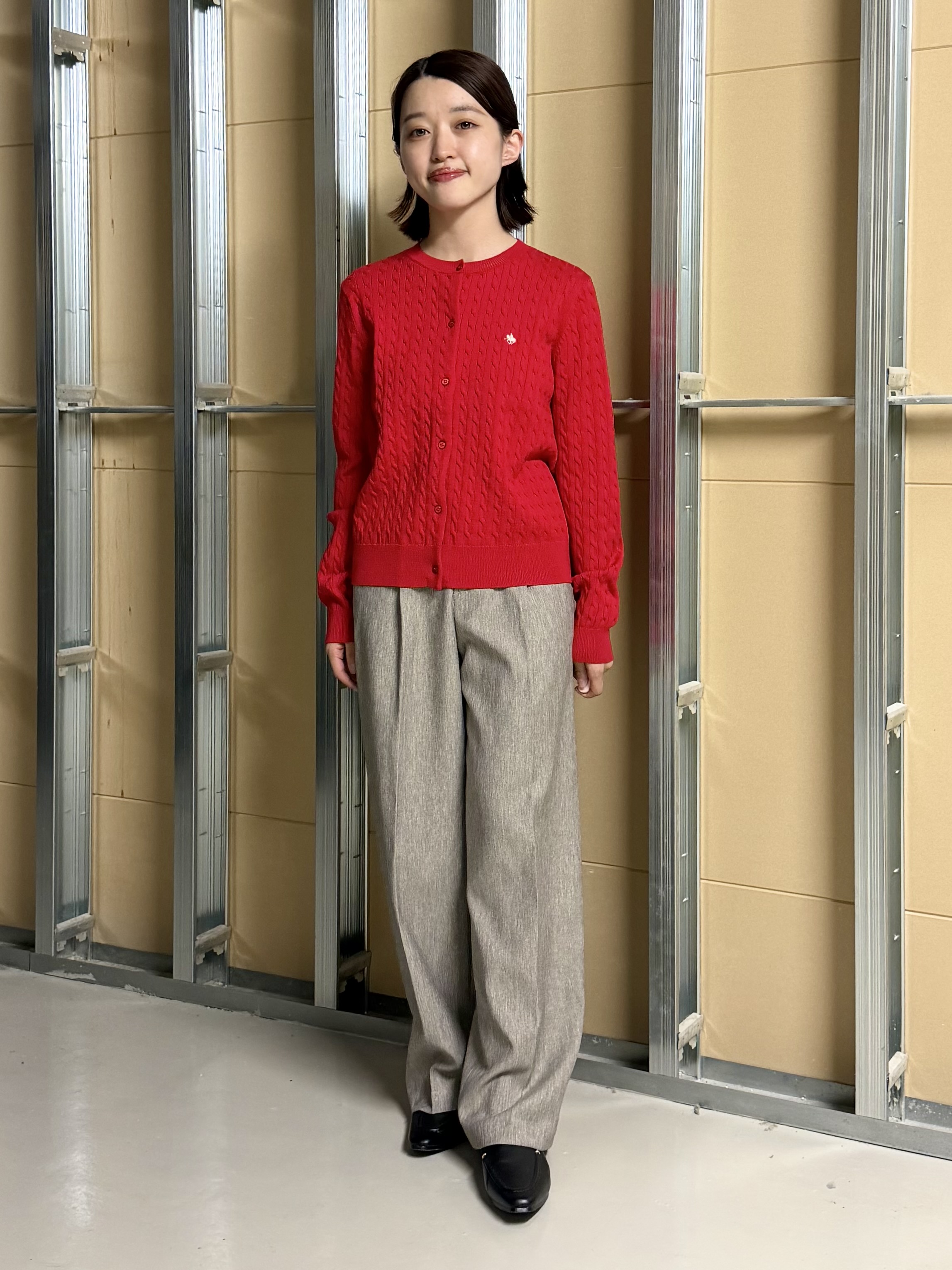 sahoさんの「THE SHOP TK｜POLO BCS/ケーブルクルーカーディガン」を使ったコーディネート