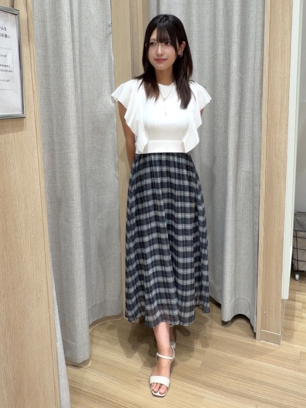 Fumikaさんの「grove｜【低身長さんも選べる着丈・洗濯機◎】1枚で華やか 肩フリルニットドッキングワンピース」を使ったコーディネート