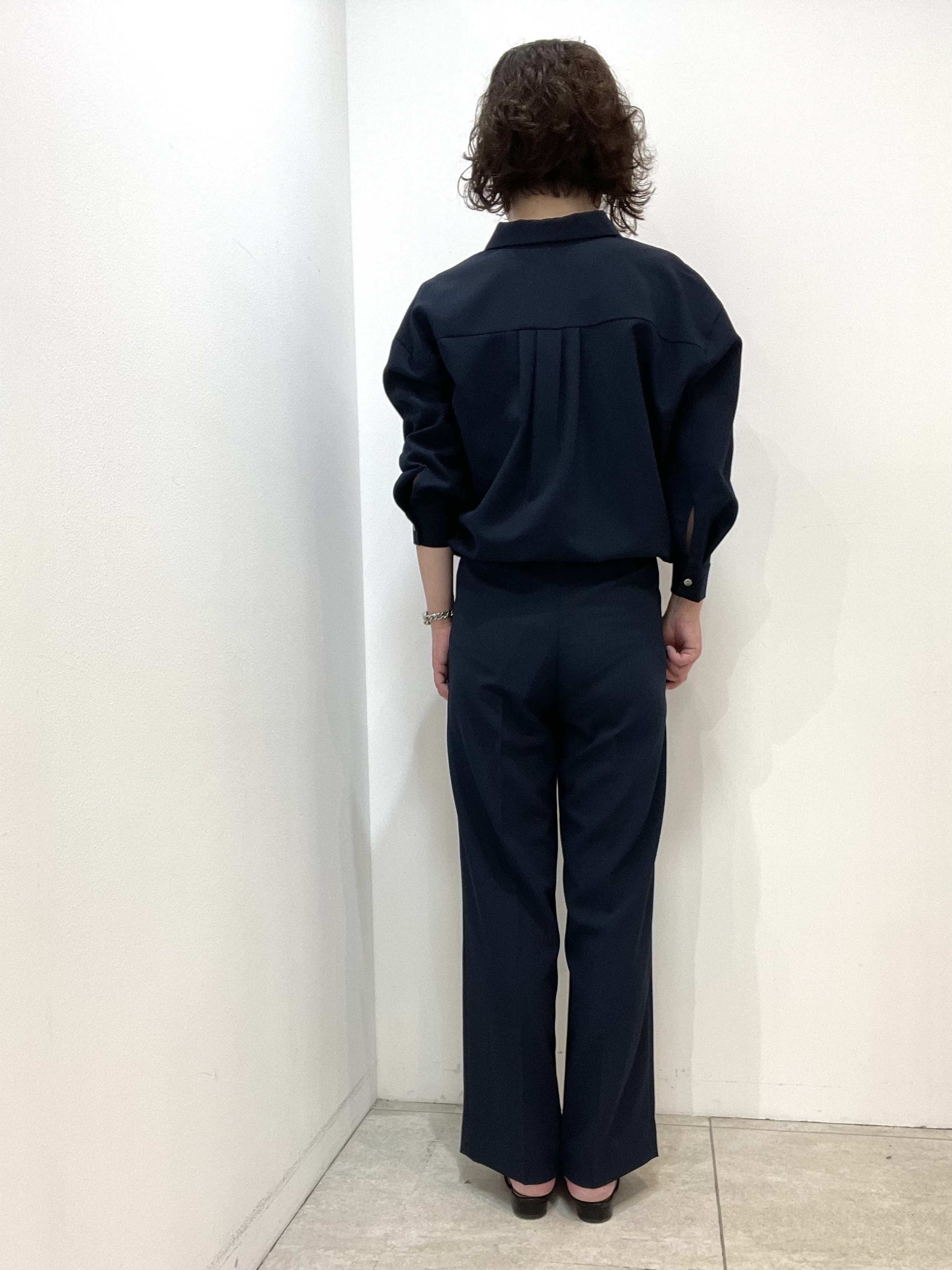 Wachiさんの「UNTITLED｜【秋羽織り/セットアップ可/UVカット】エアリークールドロストシャツ」を使ったコーディネート