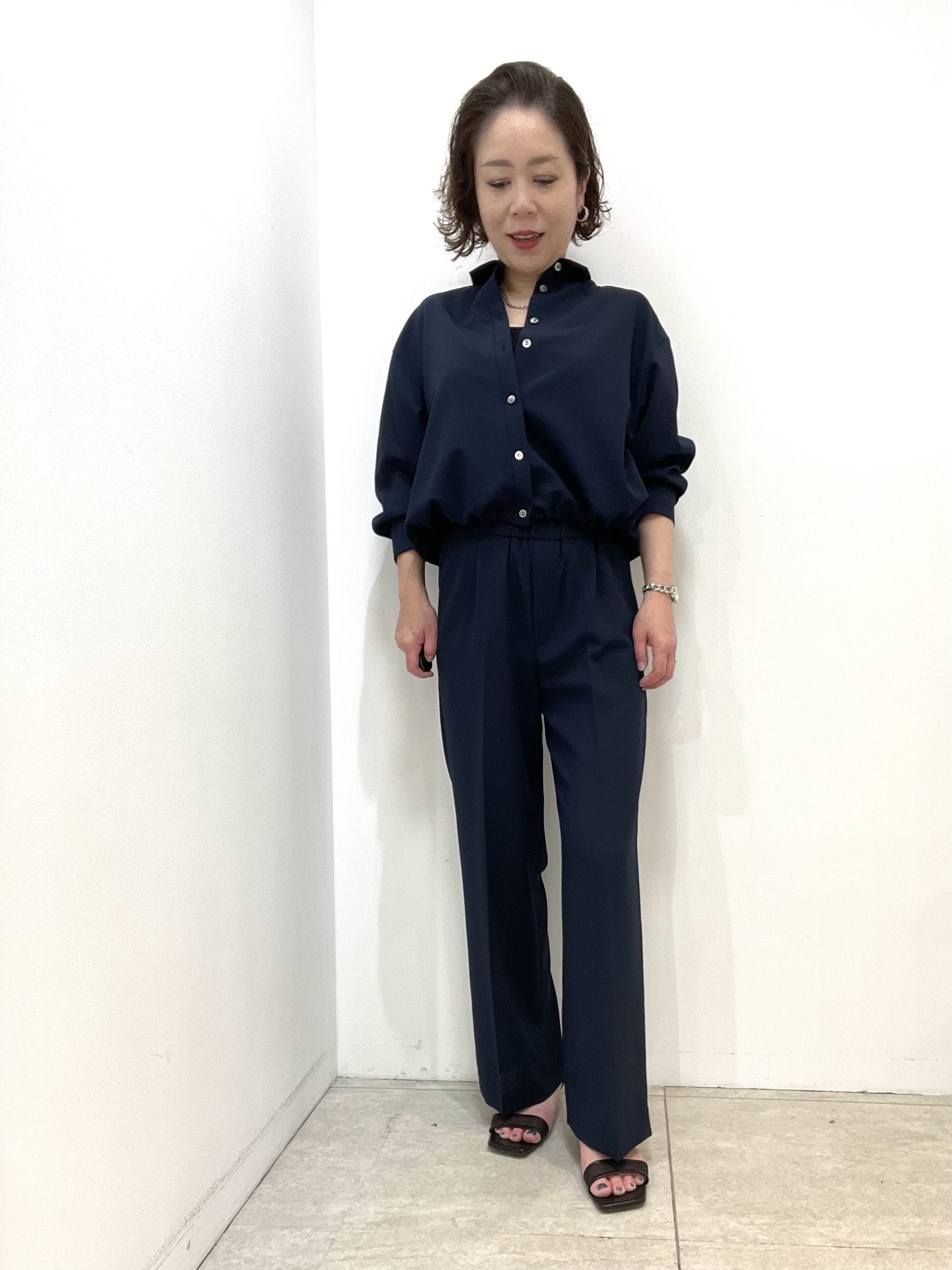 Wachiさんの「UNTITLED｜【秋羽織り/セットアップ可/UVカット】エアリークールドロストシャツ」を使ったコーディネート