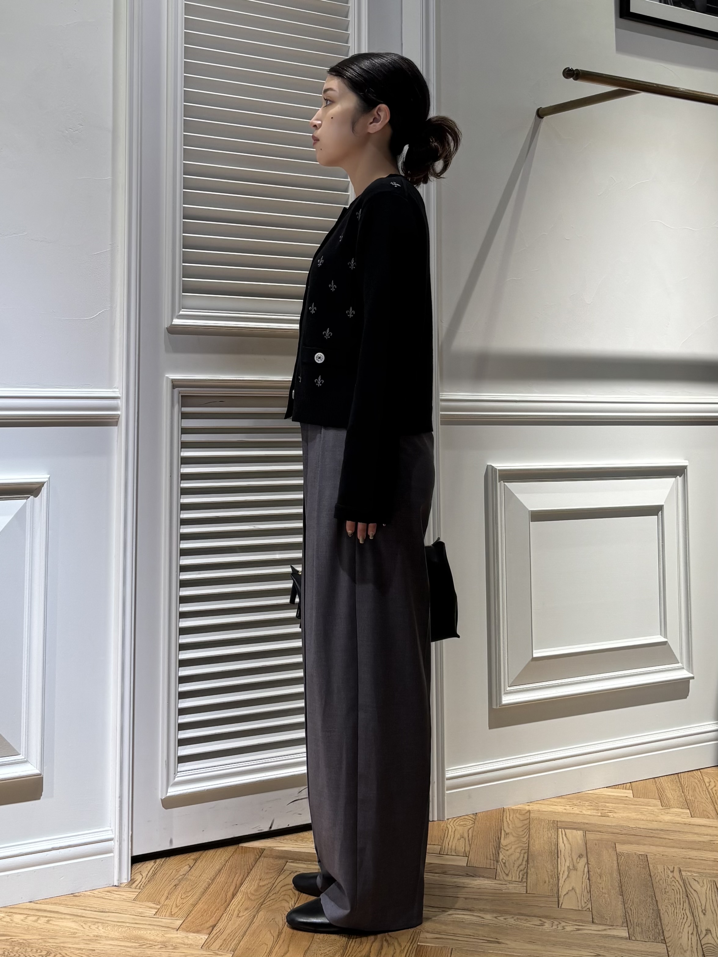 Mgmさんの「DRESSTERIOR｜リリークレストカーディガン」を使ったコーディネート