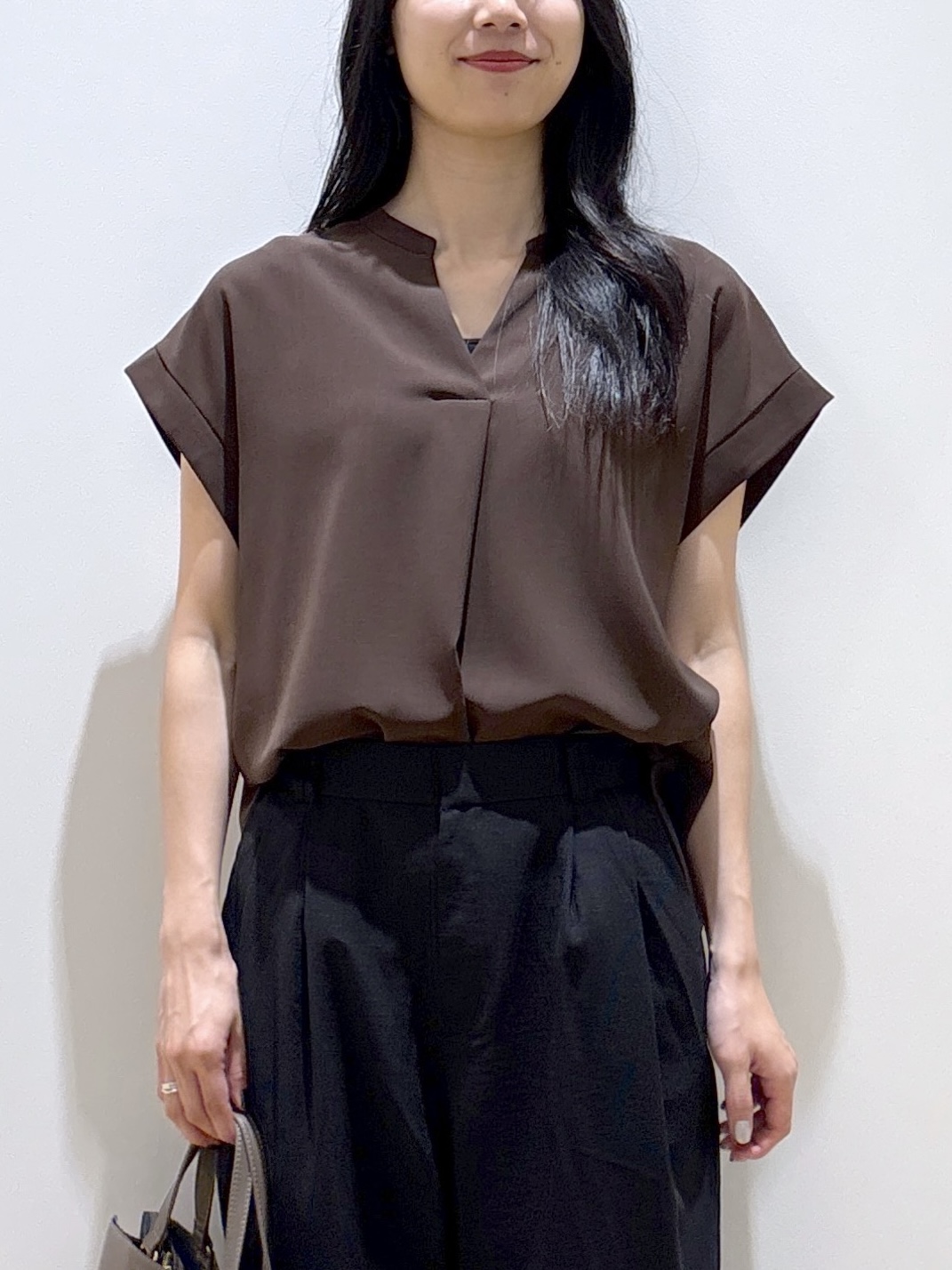 sachikoさんの「OPAQUE.CLIP｜【ストレッチ／防シワ／洗濯機OK】スキッパーブラウス《SS～LL／5col／セットアップ可》」を使ったコーディネート