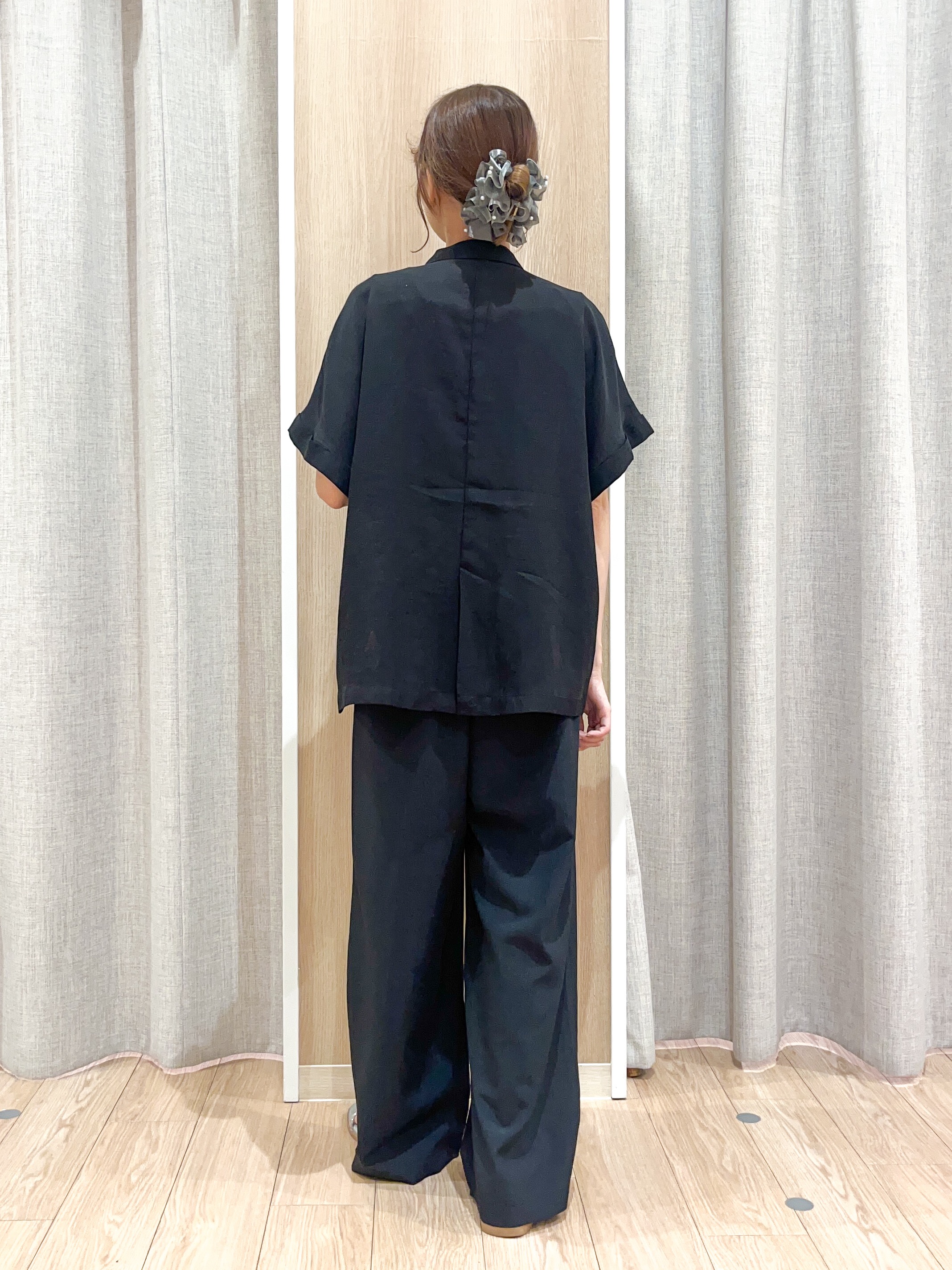 みーちゃんさんの「grove｜【洗濯機OK・ひんやり/SETUP可】シワになりにくいハーフスリーブジャケット」を使ったコーディネート