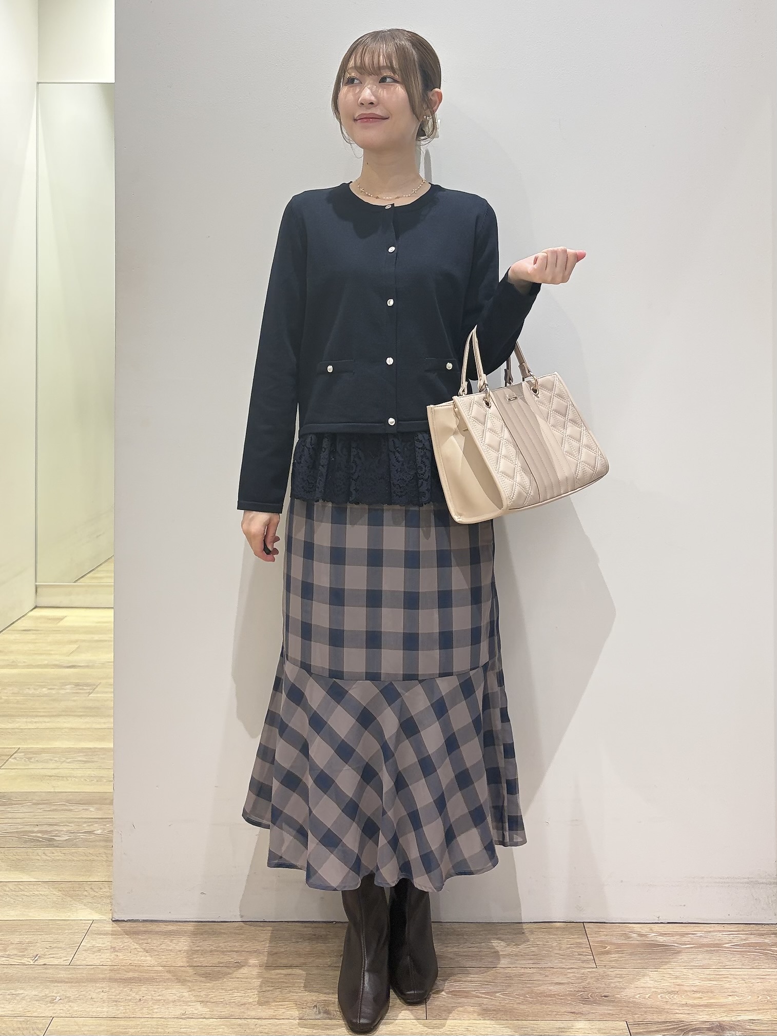 MOMOさんの「index｜【アンサンブル対応】裾レースニット《洗濯機OK》」を使ったコーディネート