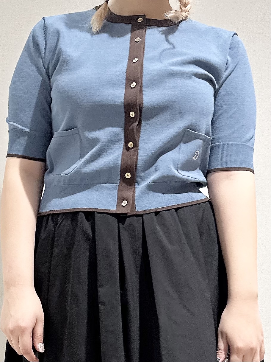 なかもとあきさんの「DRESSTERIOR｜【総ゴム仕様】タックボリュームスカート」を使ったコーディネート