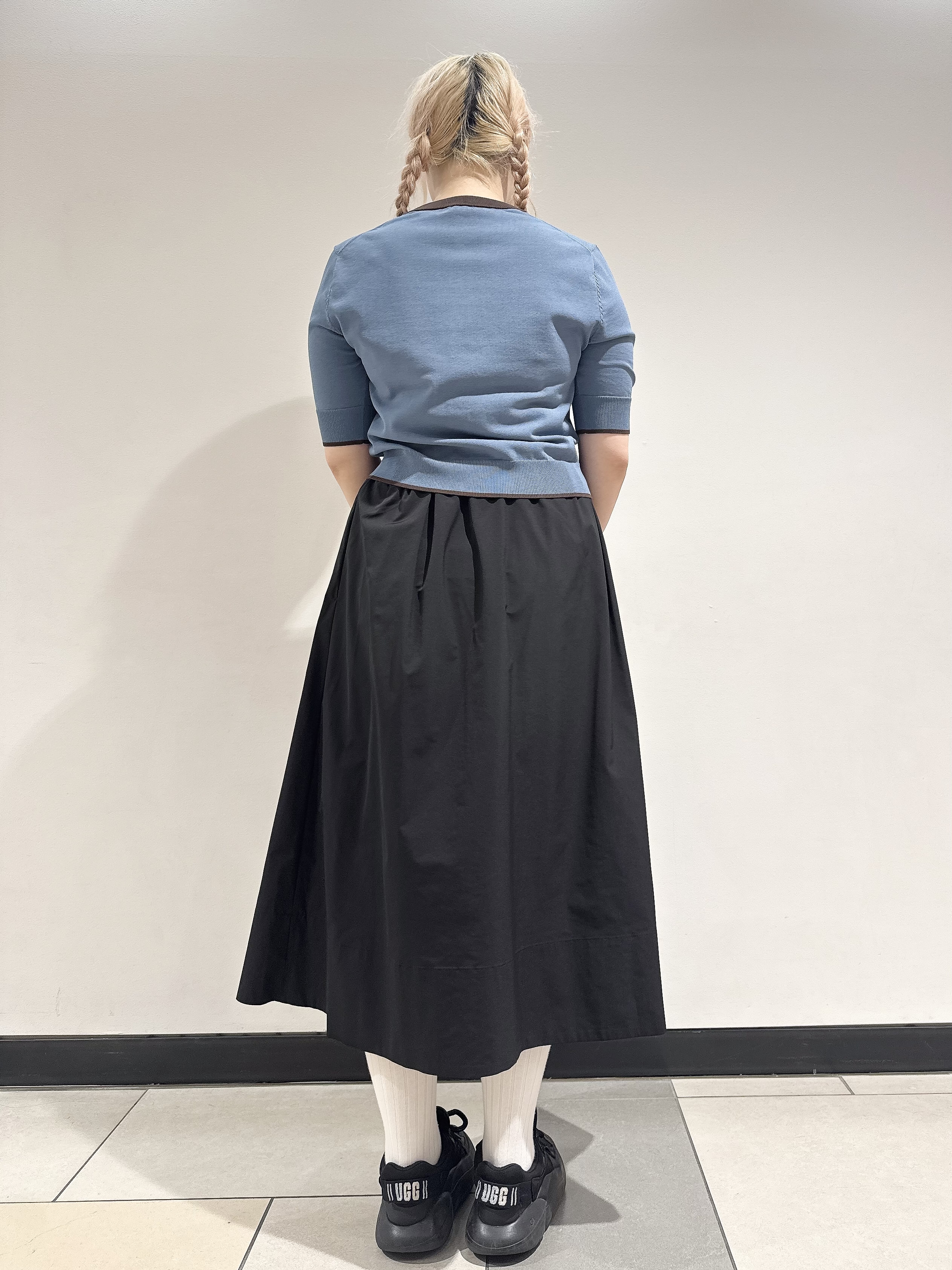 なかもとあきさんの「DRESSTERIOR｜【総ゴム仕様】タックボリュームスカート」を使ったコーディネート
