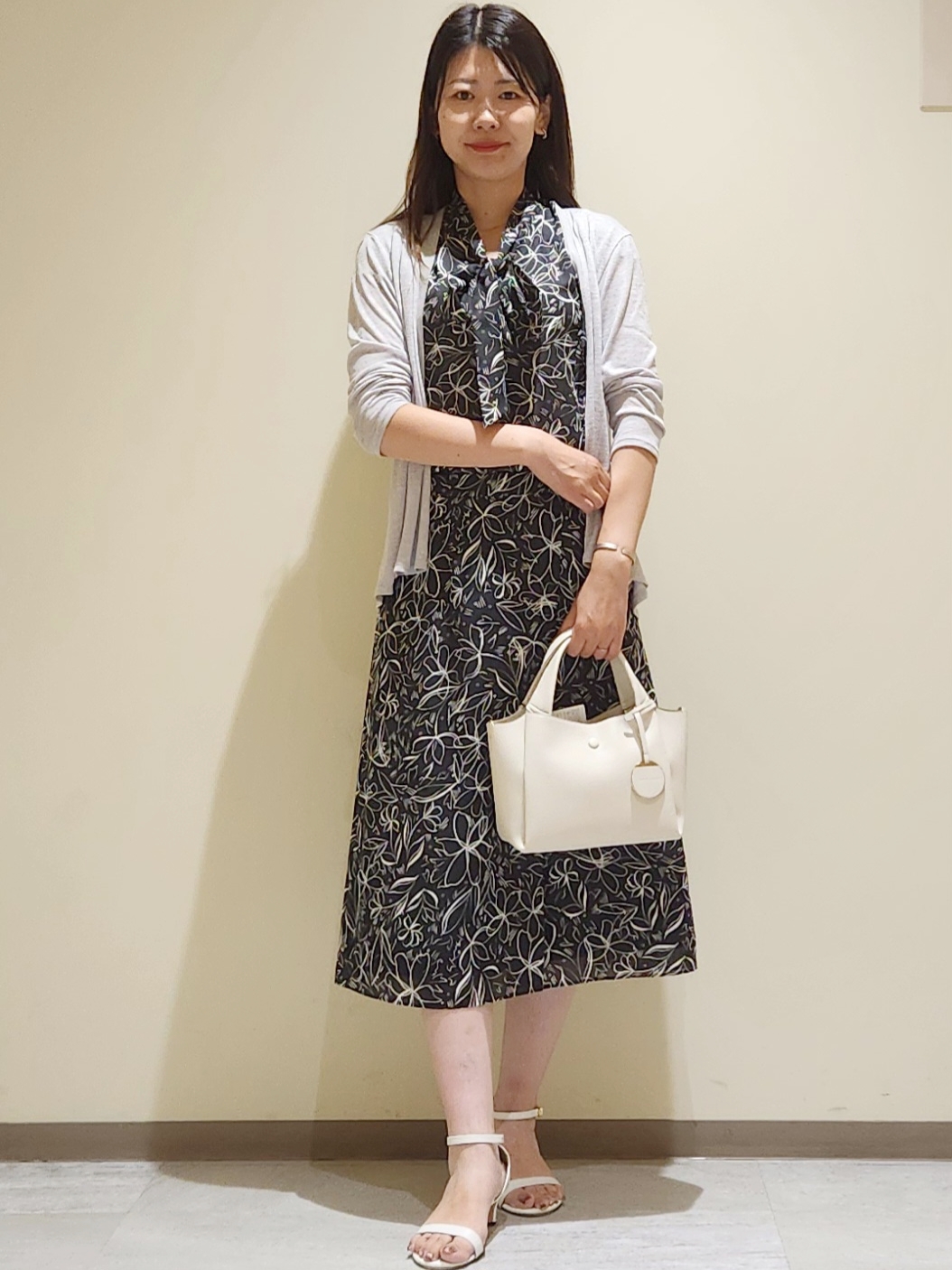 yukaさんの「COUP DE CHANCE｜【洗える】着流しカーディガン」を使ったコーディネート